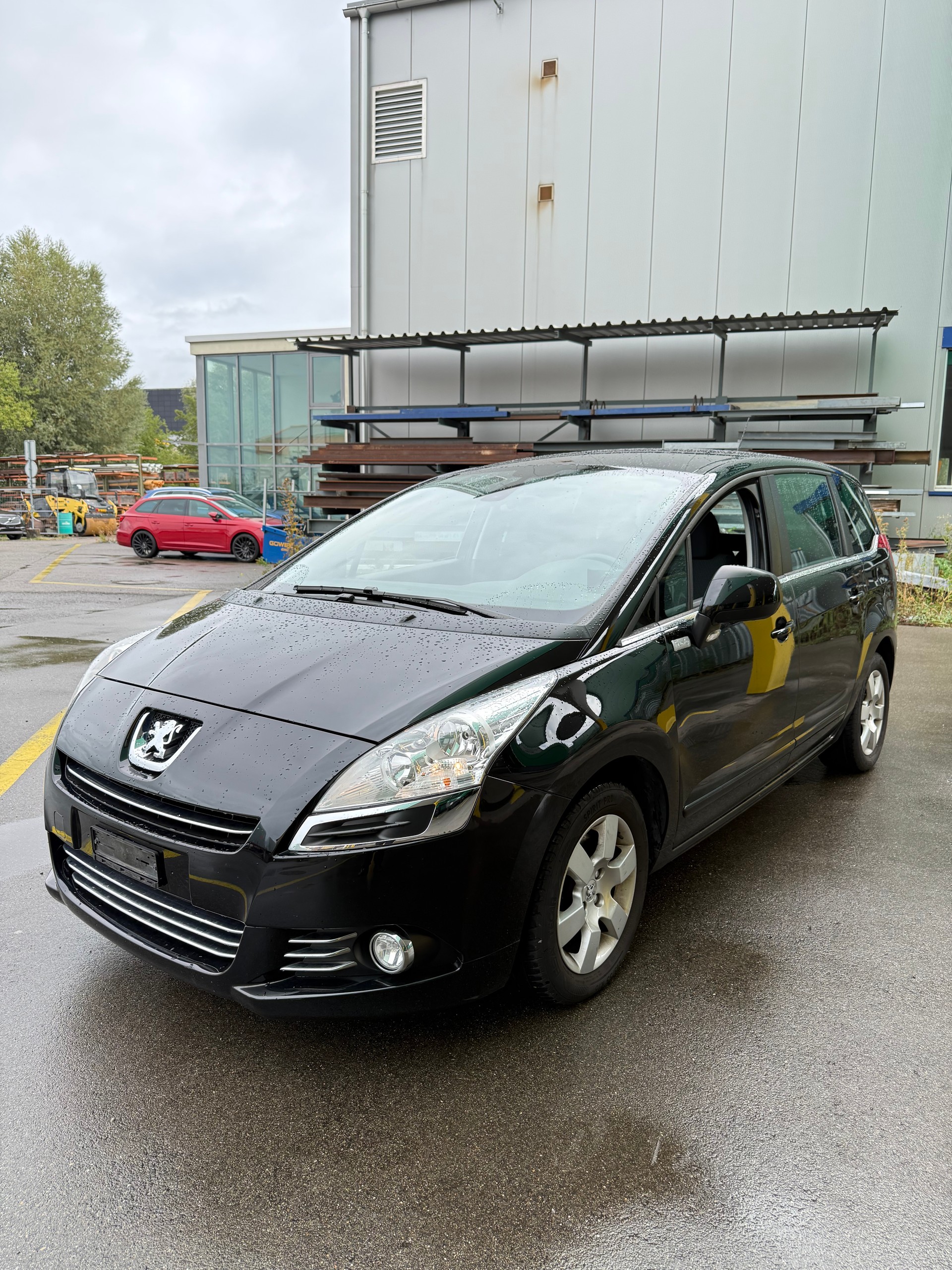 PEUGEOT 5008 1.6 16V T Sport Pack-image-2