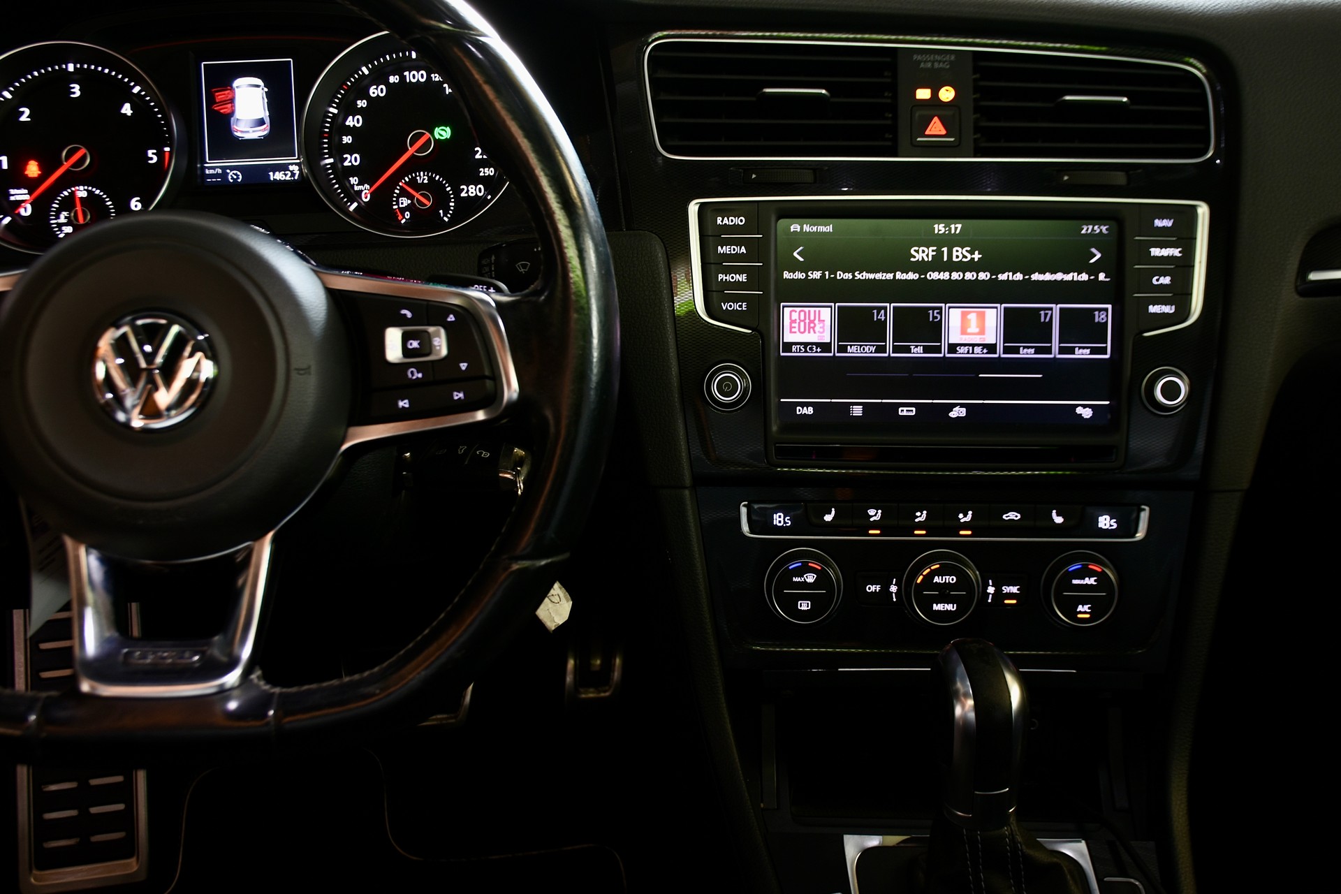 VW Golf 2.0 TDI GTD DSG-image-11