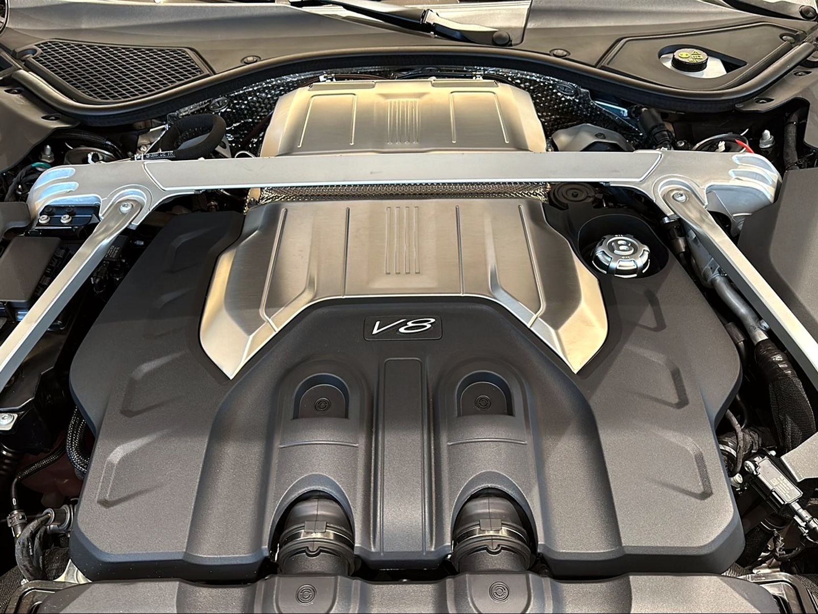 BENTLEY Continental GT 4.0 V8 Azure-image-10