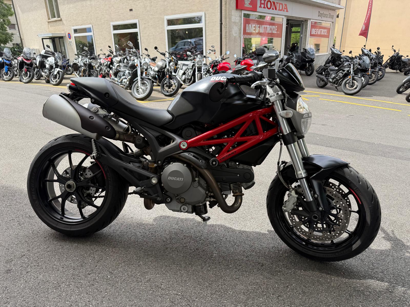 DUCATI Monster 796M ABS (25kW)-showroom-element-3