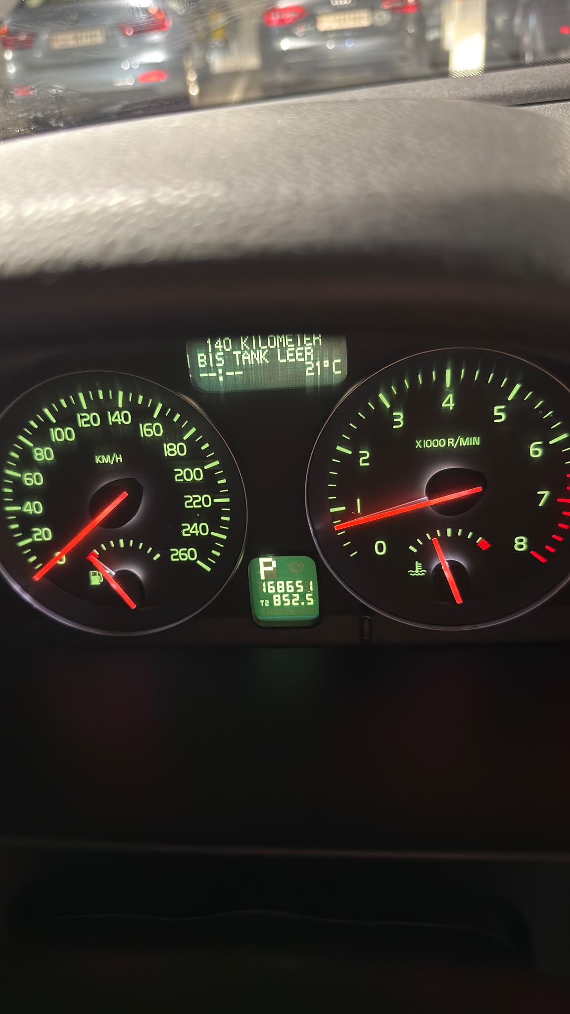 VOLVO S40-image-4