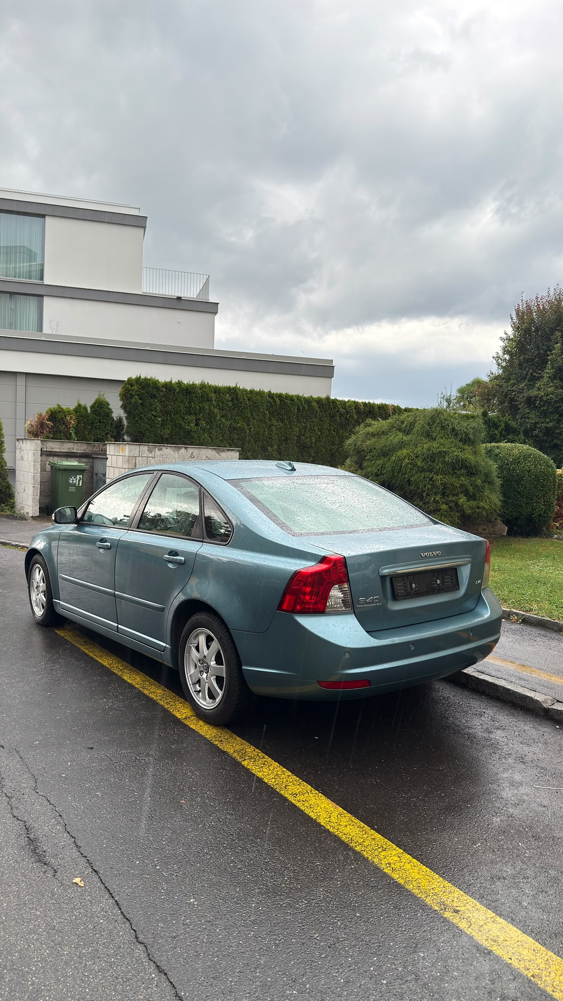 VOLVO S40-image-3