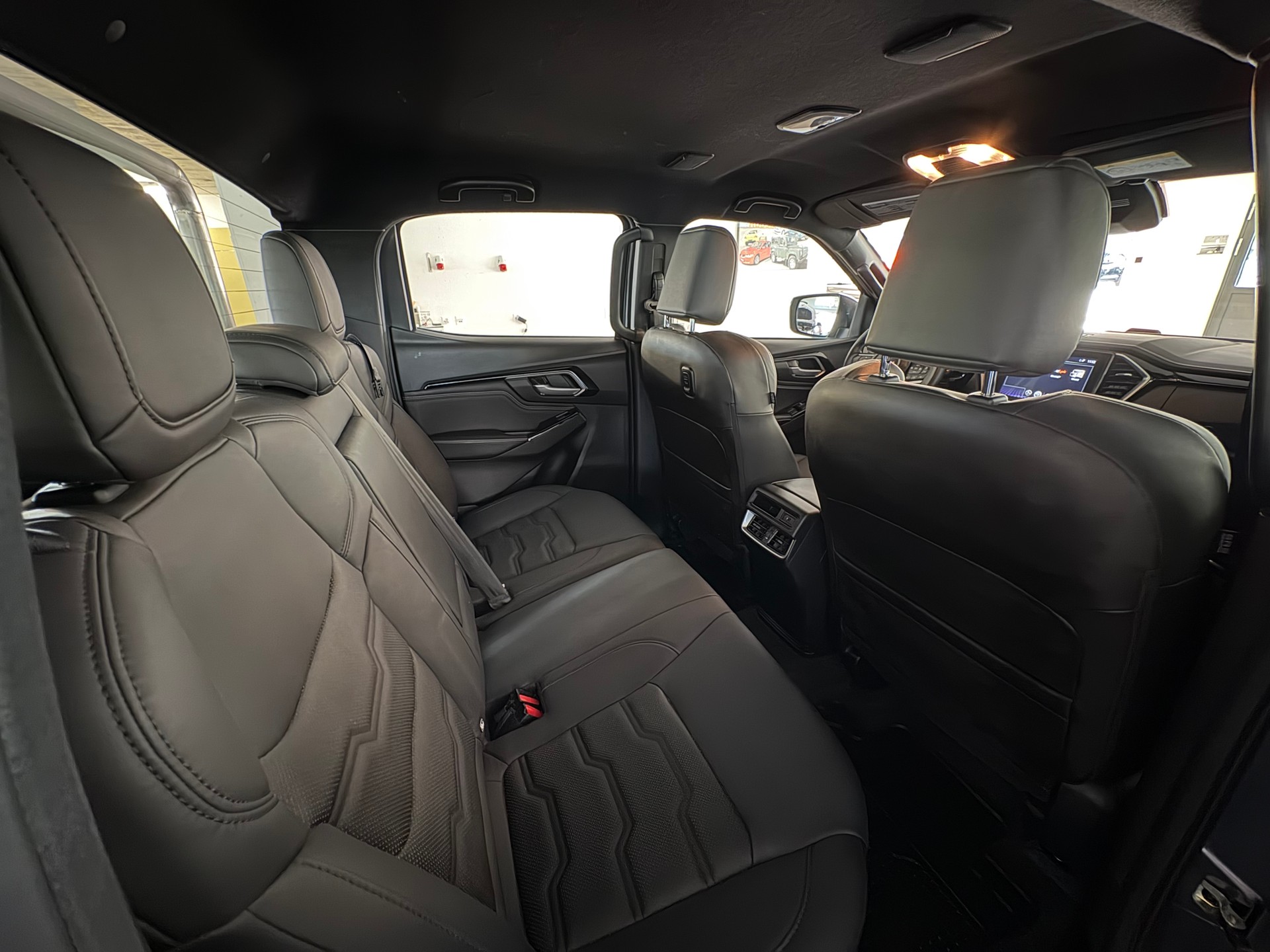 ISUZU D-MAX 1.9 CrewCab N60FF 4x4 AT-image-10