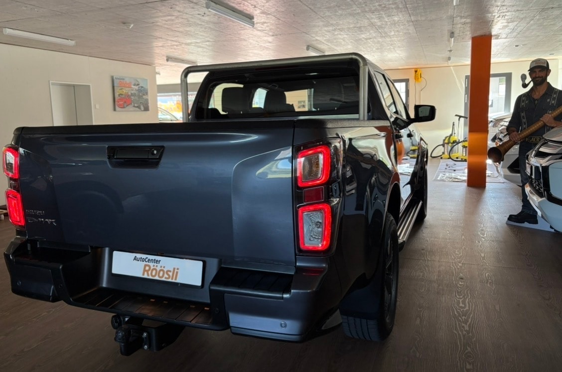 ISUZU D-MAX 1.9 CrewCab N60FF 4x4 AT-image-7