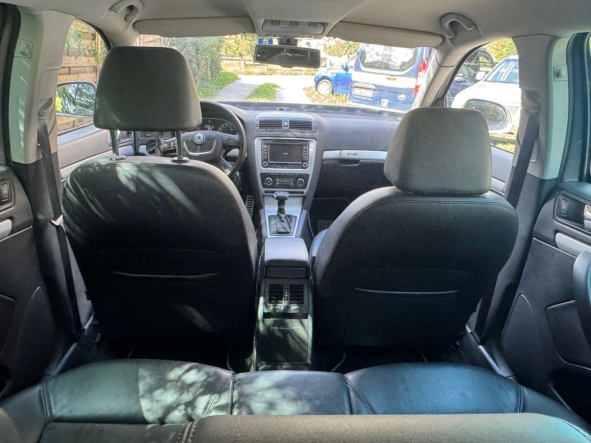 SKODA Octavia Combi 2.0 TDI Scout 4x4 DSG-image-10