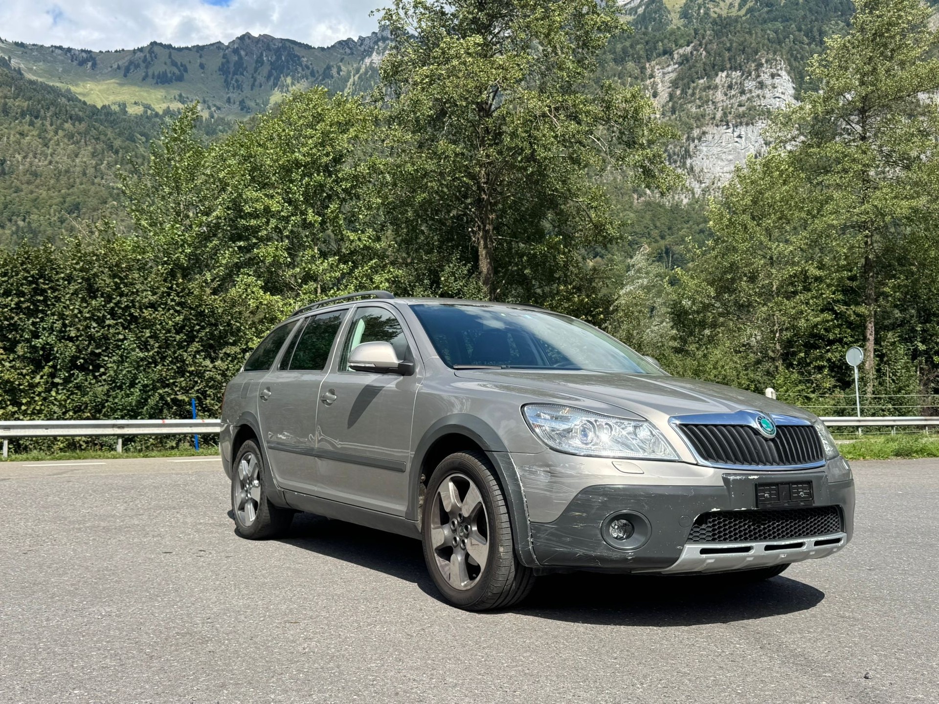 SKODA Octavia Combi 2.0 TDI Scout 4x4 DSG