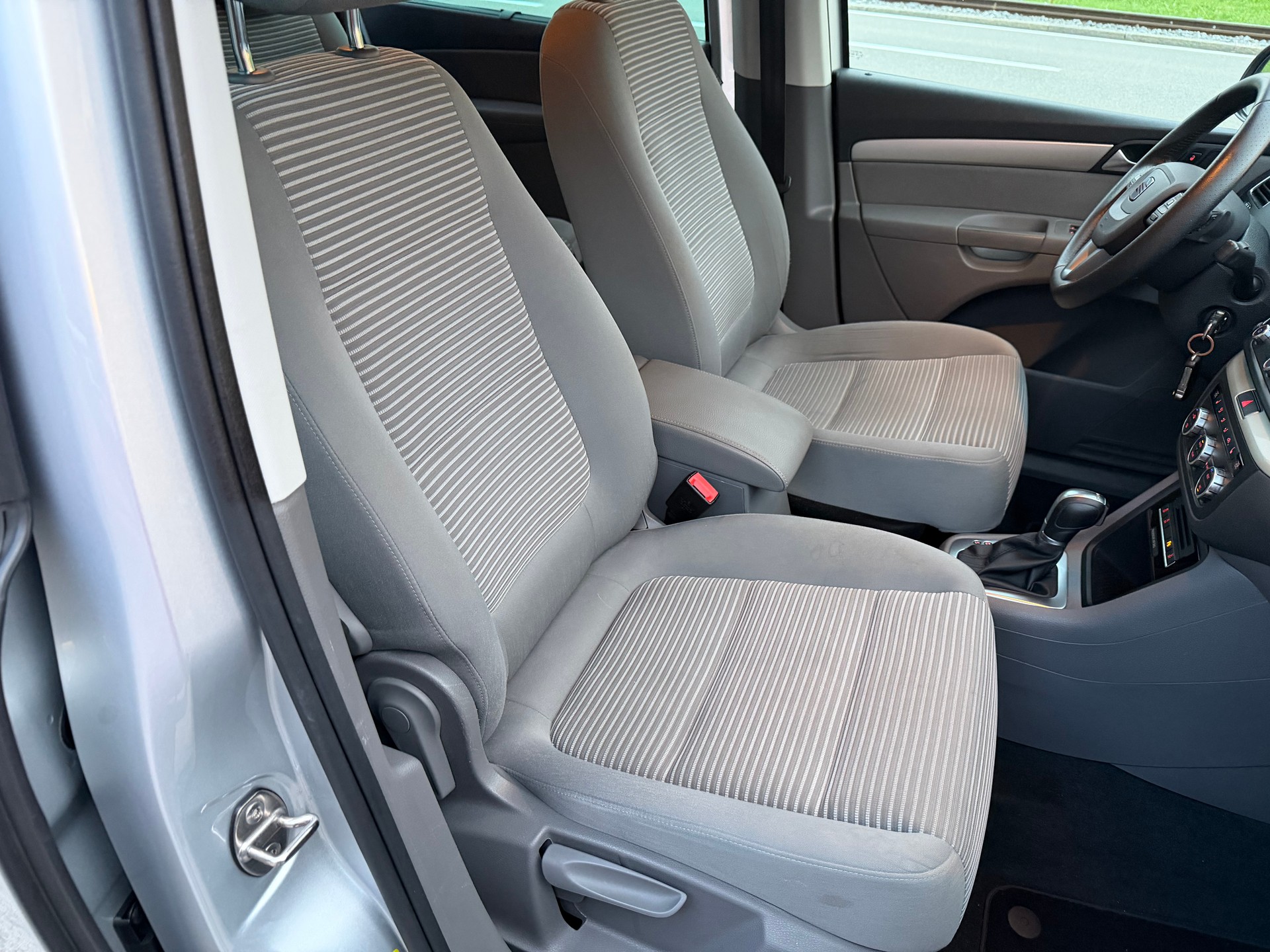 SEAT Alhambra 2.0 TDI Style Eco DSG-image-7