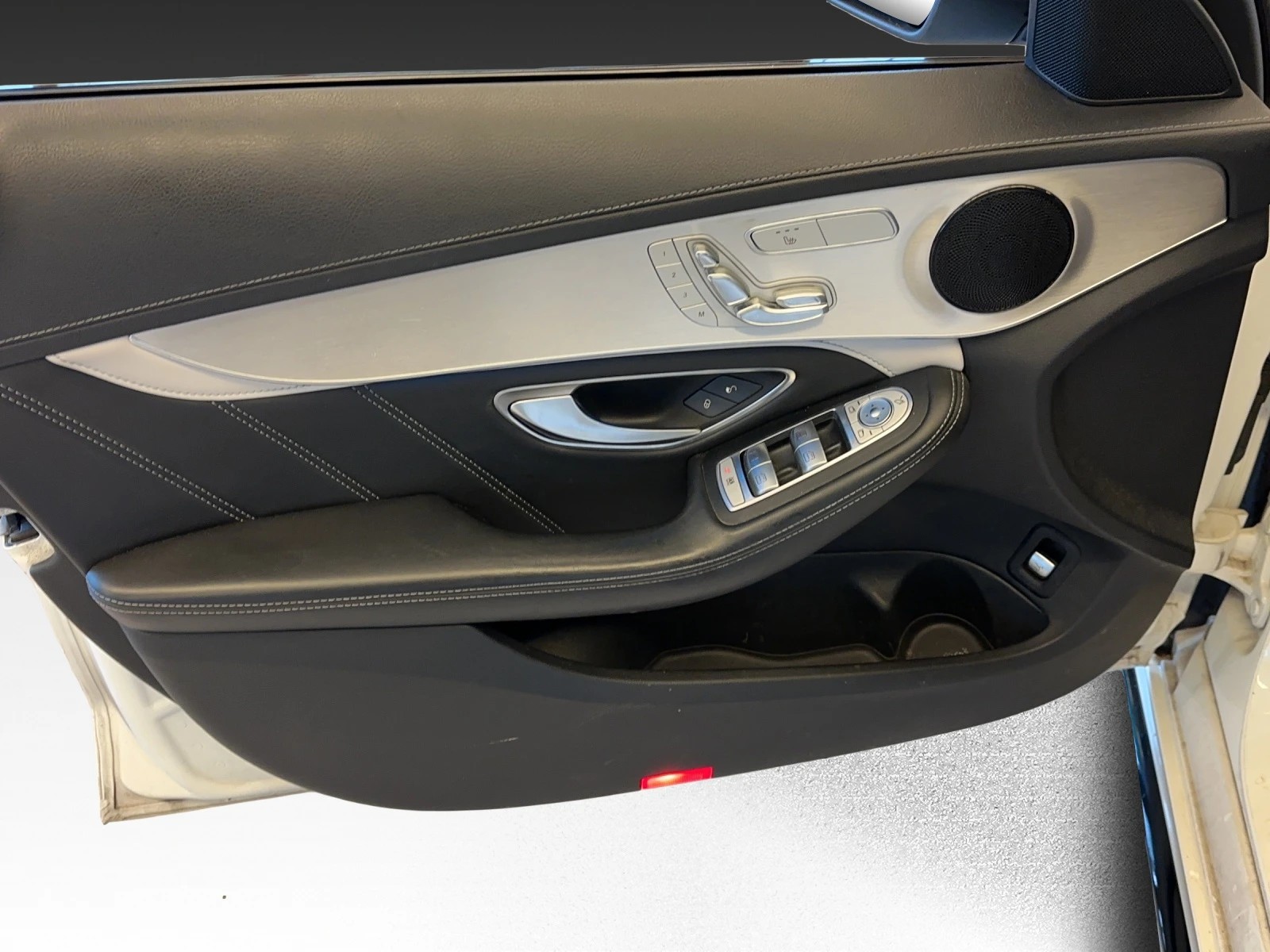 MERCEDES-BENZ C 63 S AMG Night Paket Speedshift-image-12