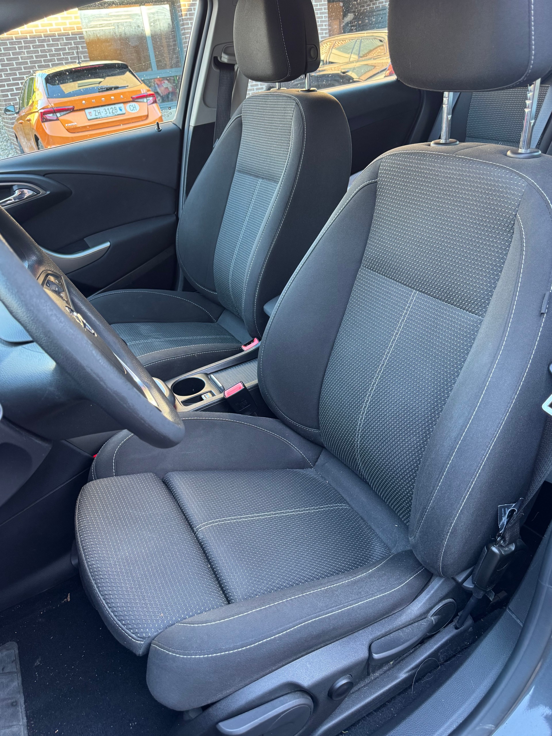 OPEL Astra 1.4i 16V Turbo Enjoy-image-8