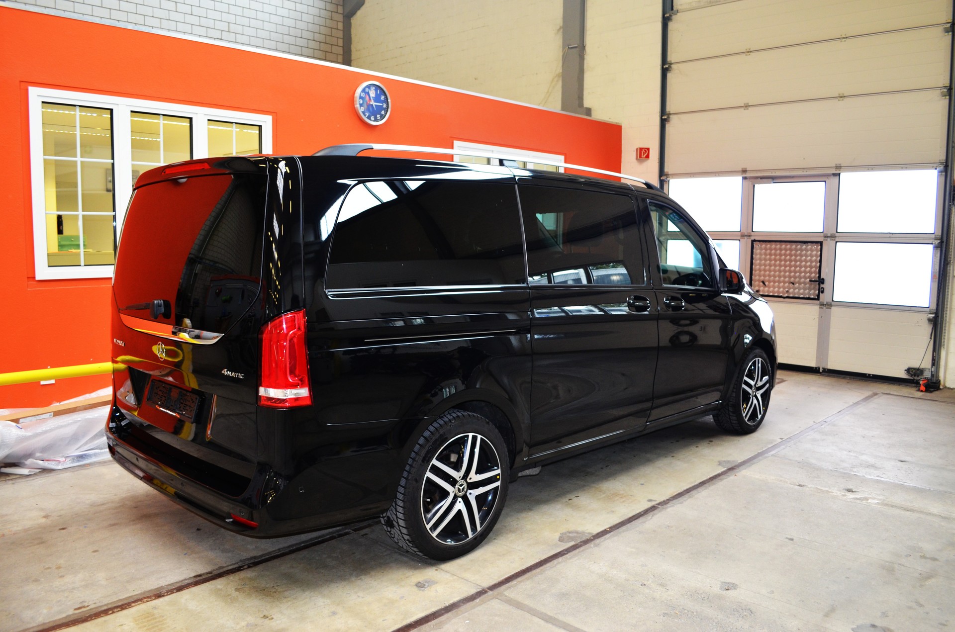 MERCEDES-BENZ V 250 d lang Avantgarde 4Matic G-Tronic-image-4