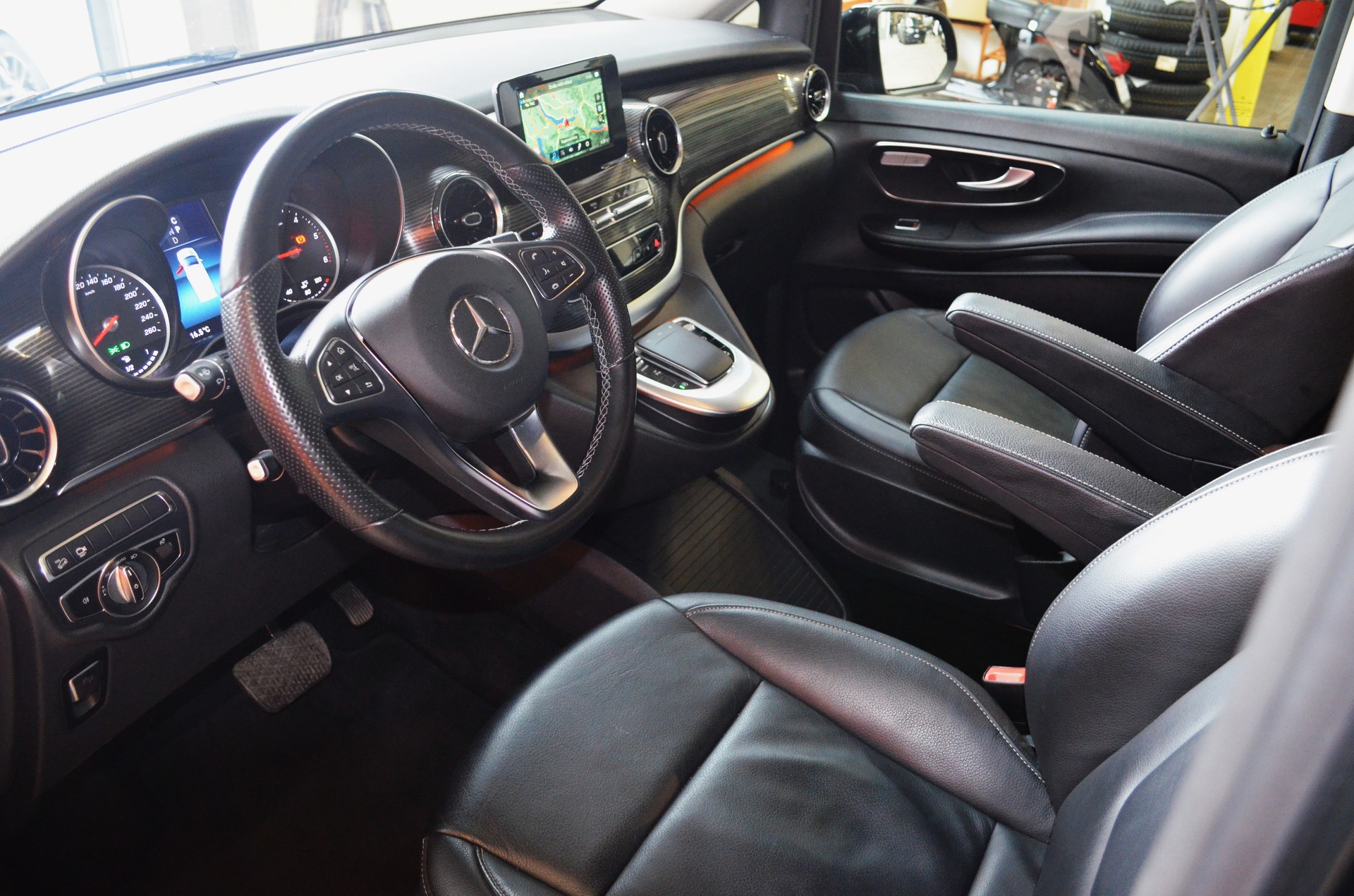 MERCEDES-BENZ V 250 d lang Avantgarde 4Matic G-Tronic-image-7