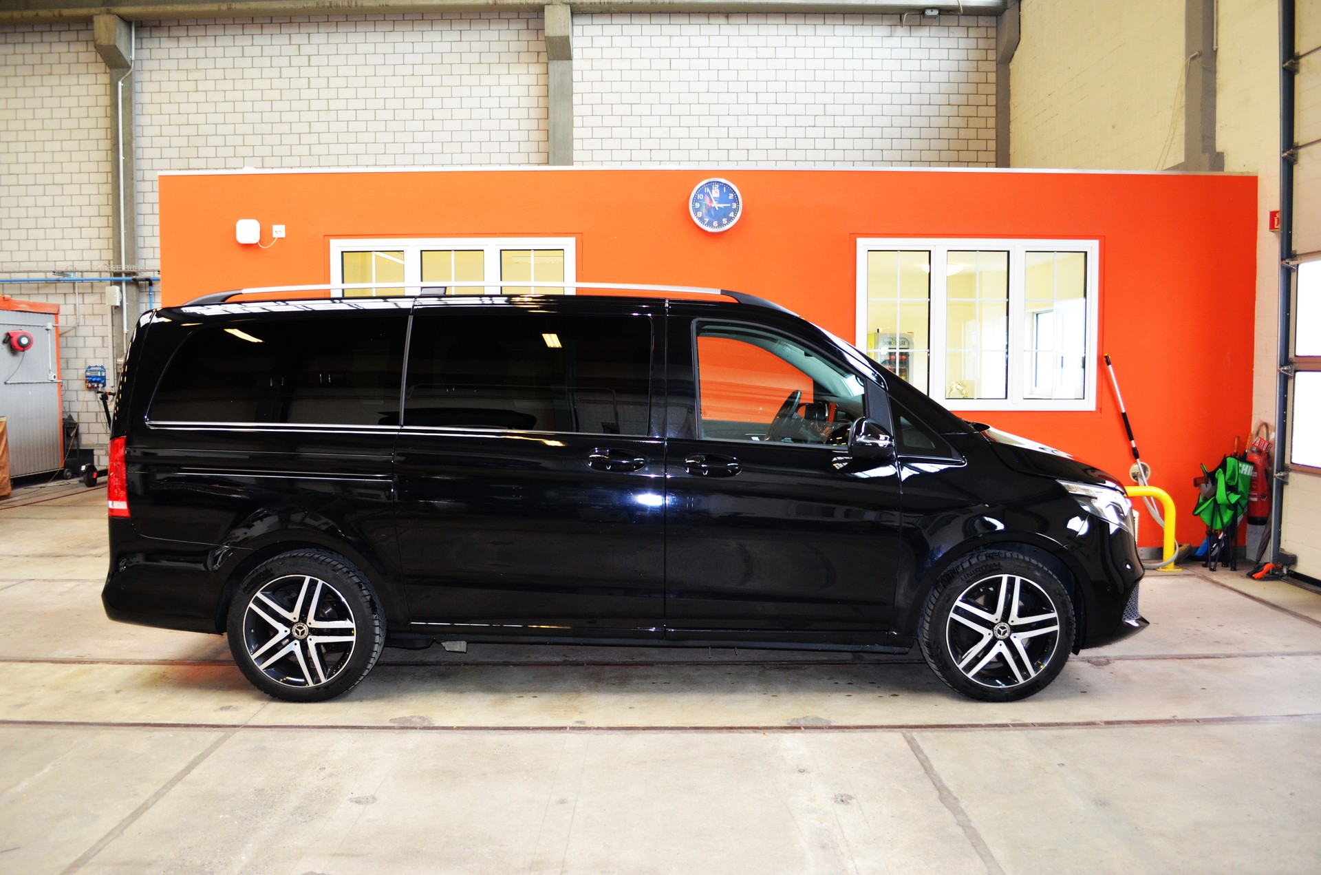 MERCEDES-BENZ V 250 d lang Avantgarde 4Matic G-Tronic-image-3