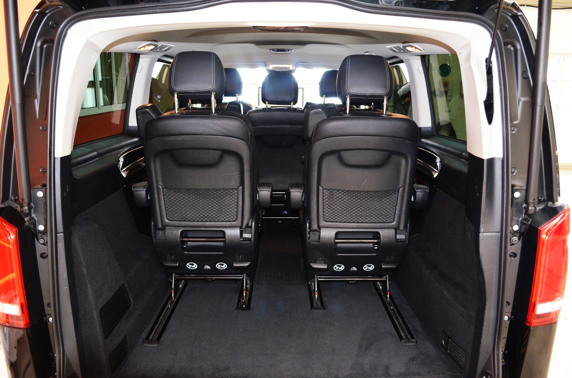 MERCEDES-BENZ V 250 d lang Avantgarde 4Matic G-Tronic-image-11