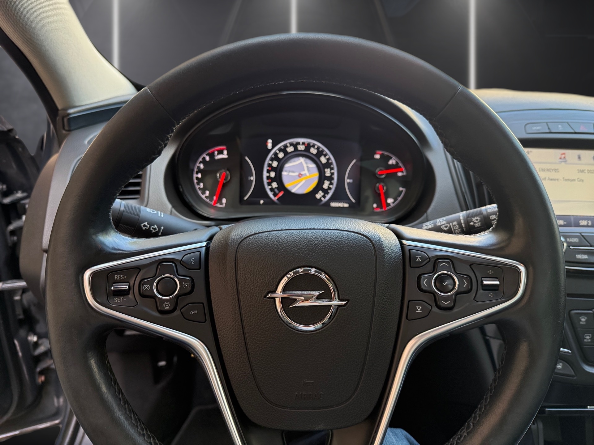 OPEL Insignia ST 2.0 Turbo Cosmo 4WD Aut.-image-7
