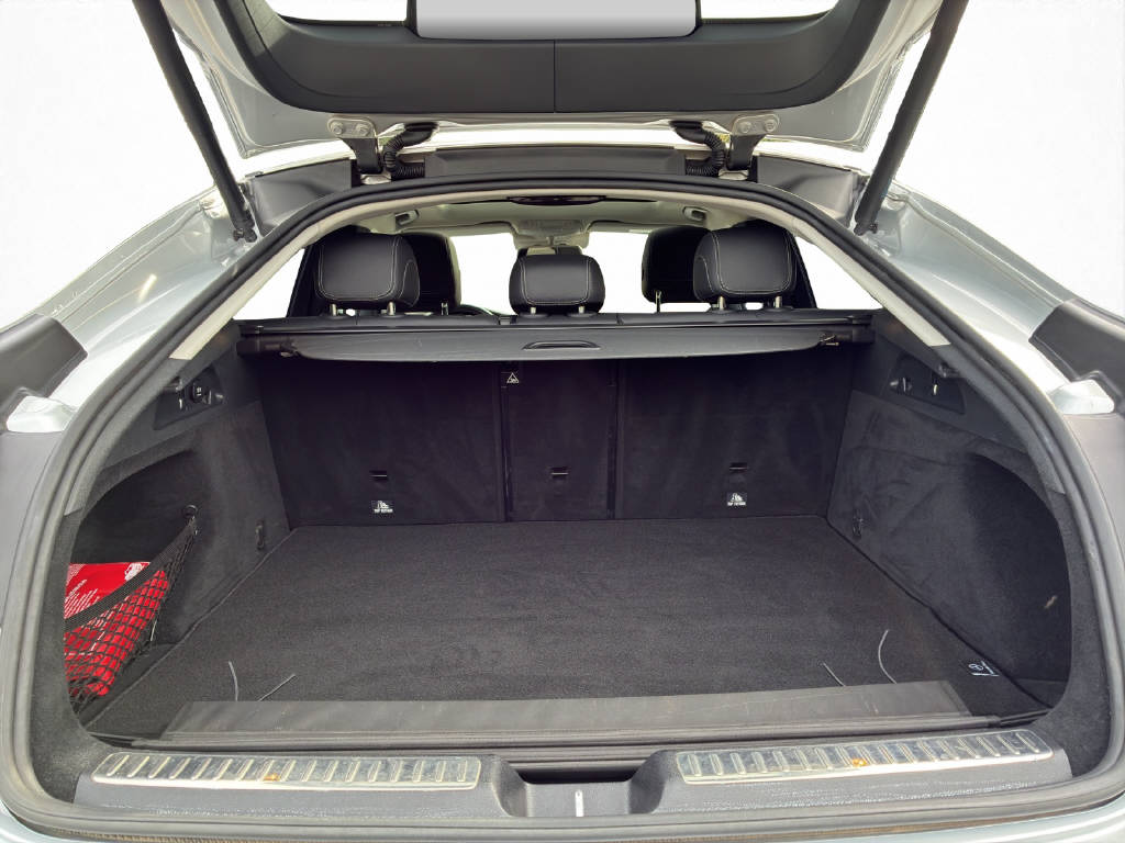 MERCEDES-BENZ GLC 300 AMG Line 4Matic Coupé-image-8