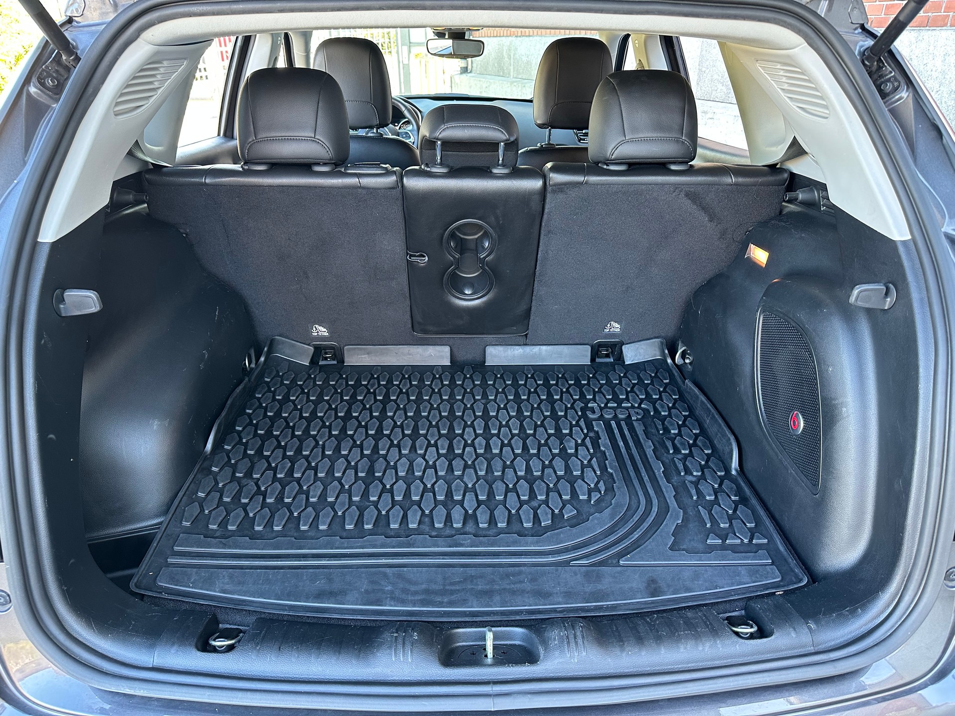 JEEP Compass 2.0CRD Limited AWD 9ATX-image-28