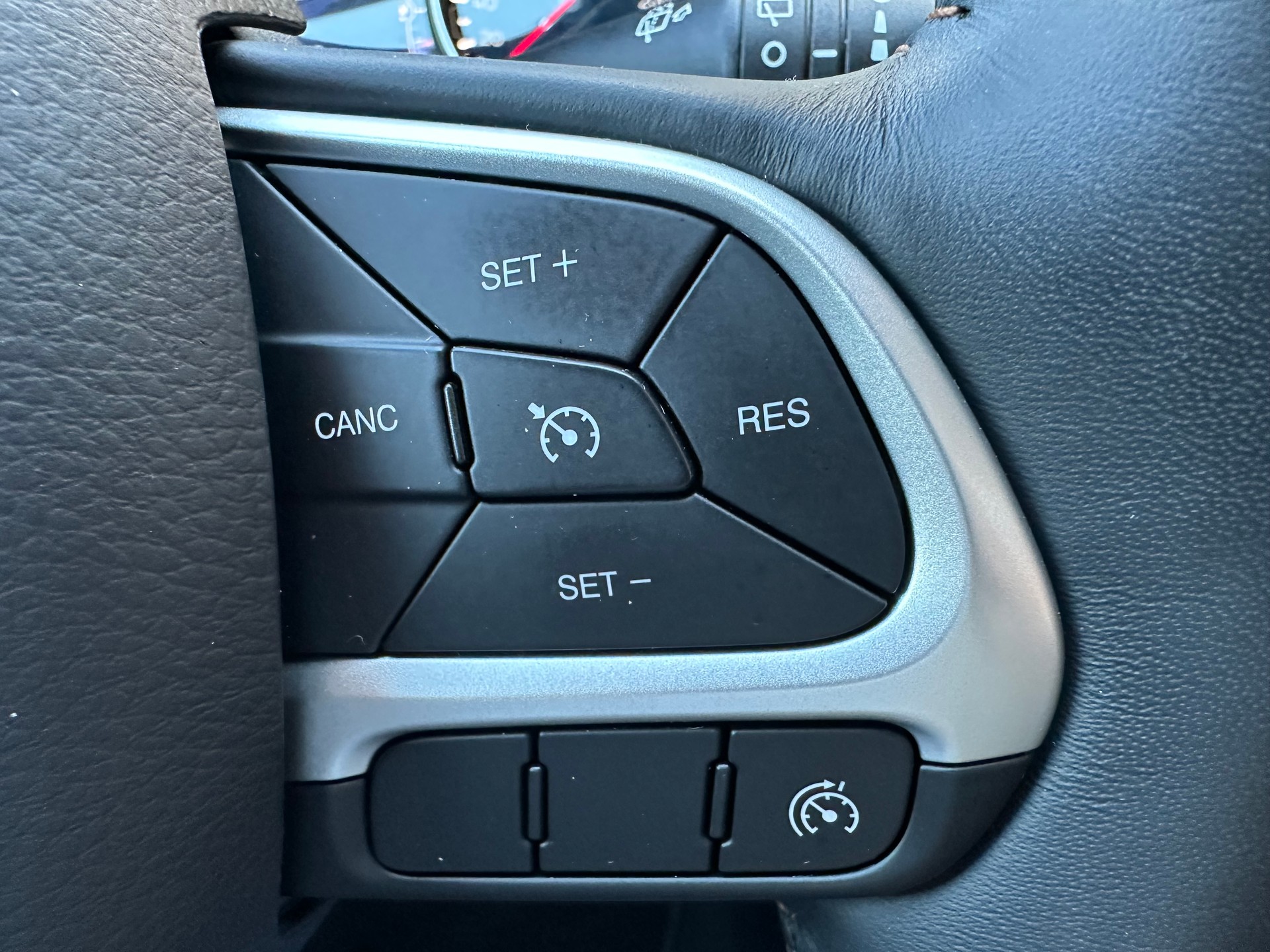 JEEP Compass 2.0CRD Limited AWD 9ATX-image-20