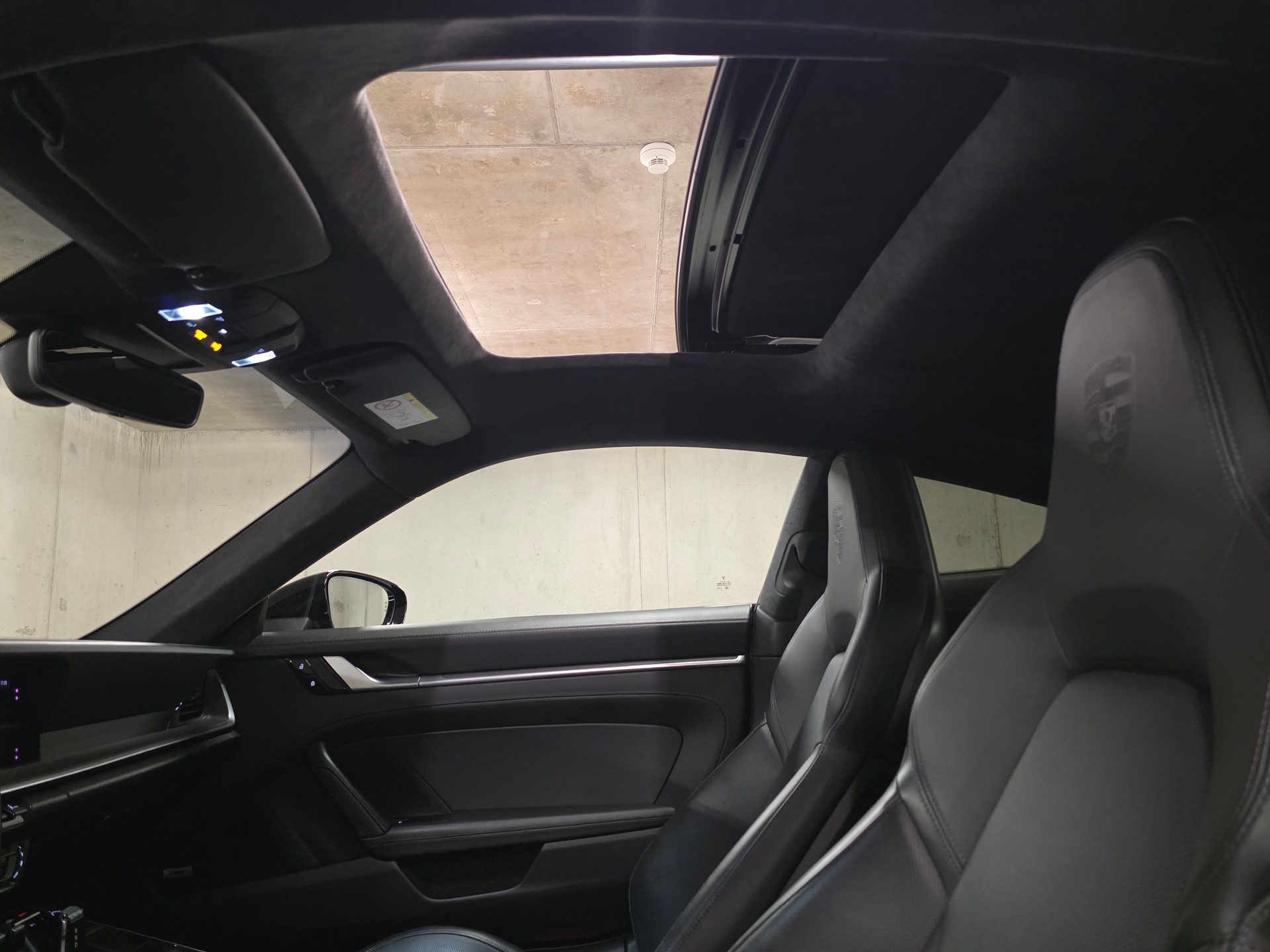 PORSCHE 911 Carrera 4S PDK-image-15