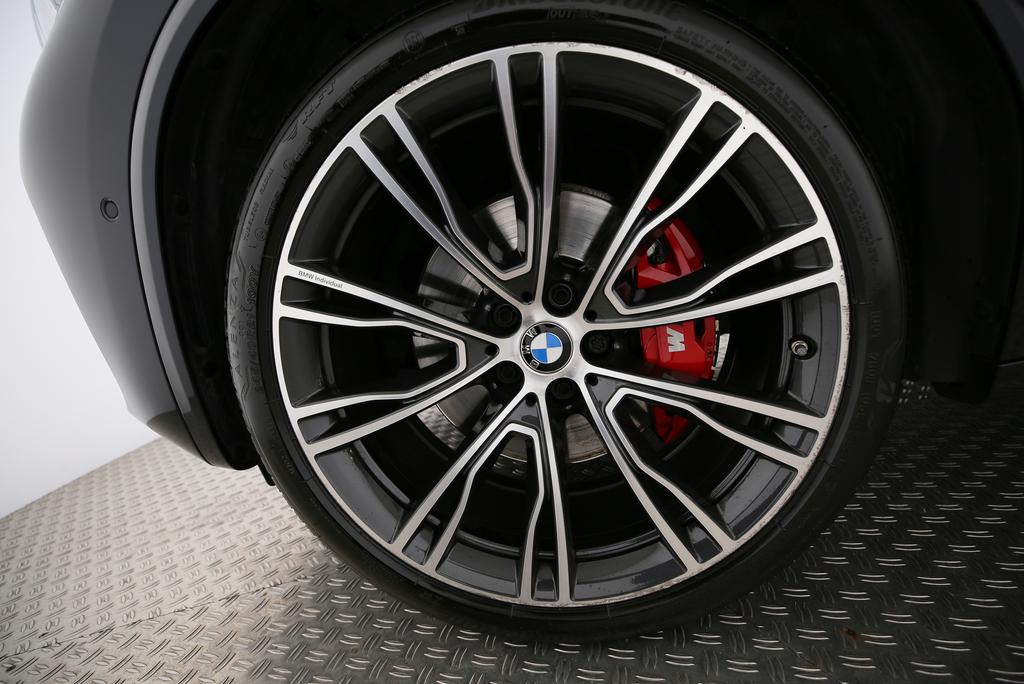 BMW X3 M40i-image-8