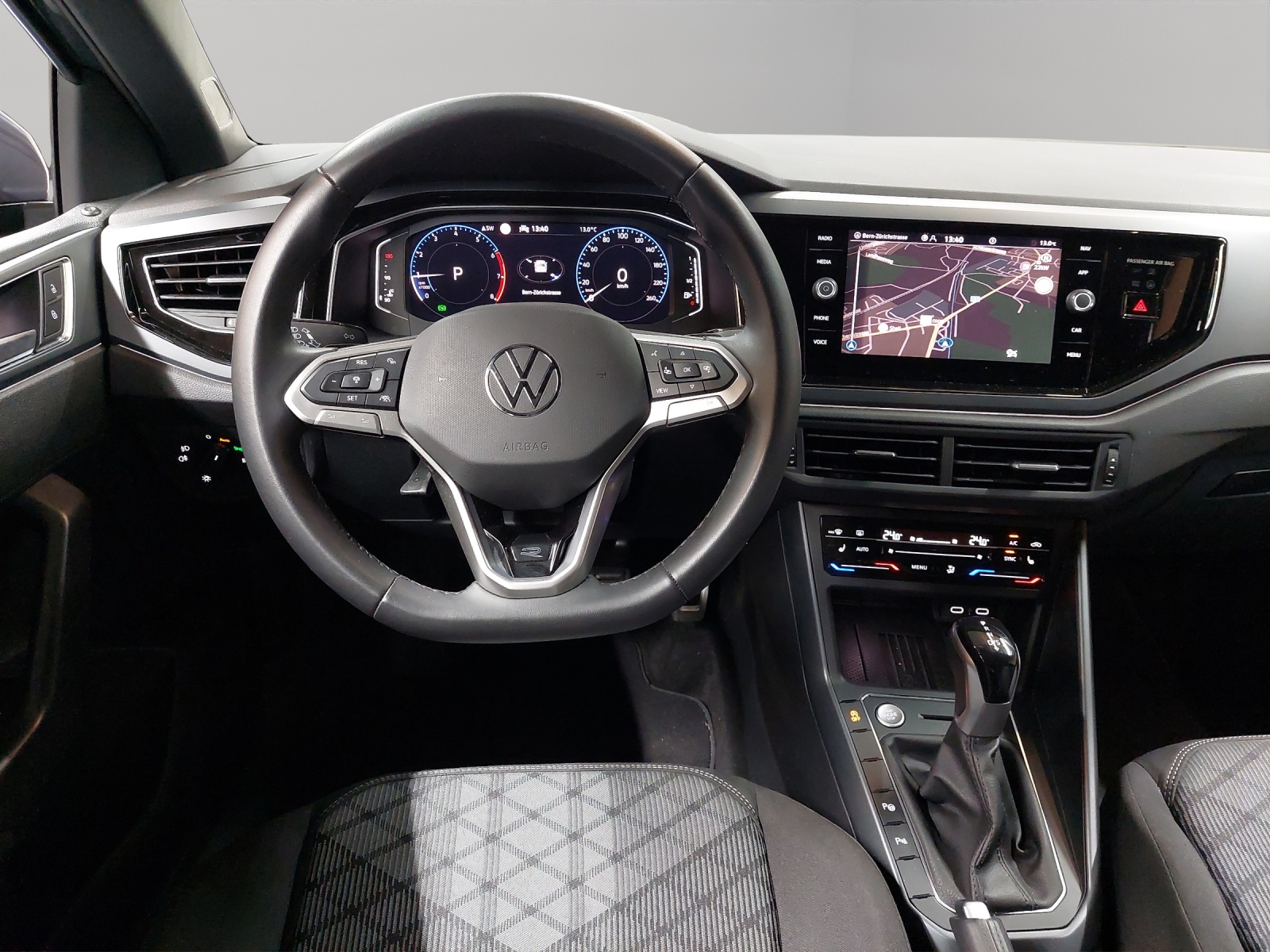 VW Polo 1.0 TSI R-Line DSG-image-6