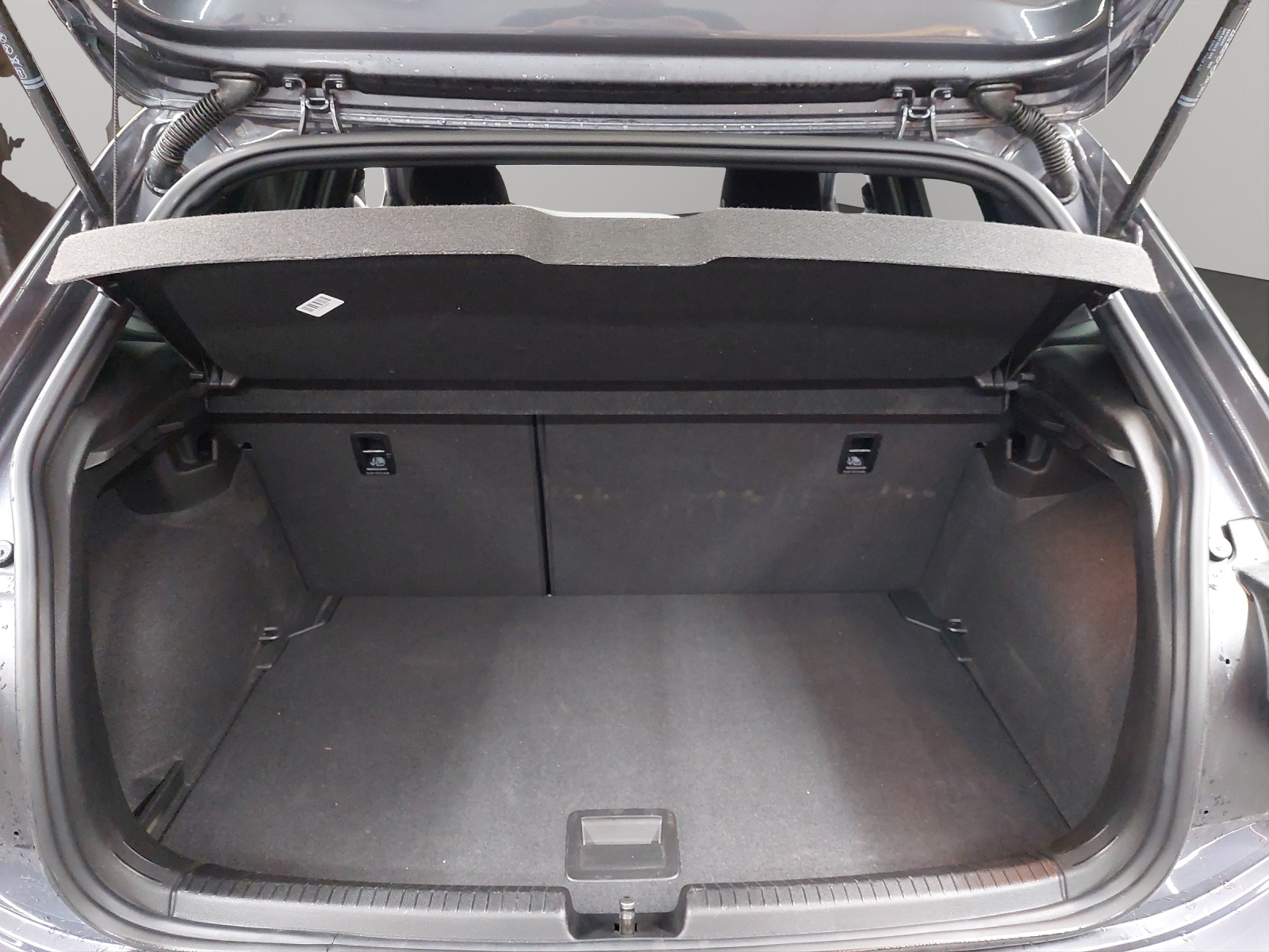 VW Polo 1.0 TSI R-Line DSG-image-10