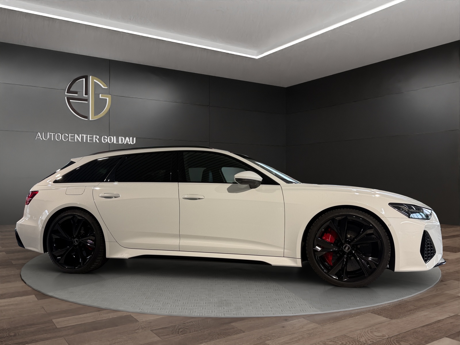 AUDI RS6 Avant 4.0 TFSI V8 sport quattro-image-4