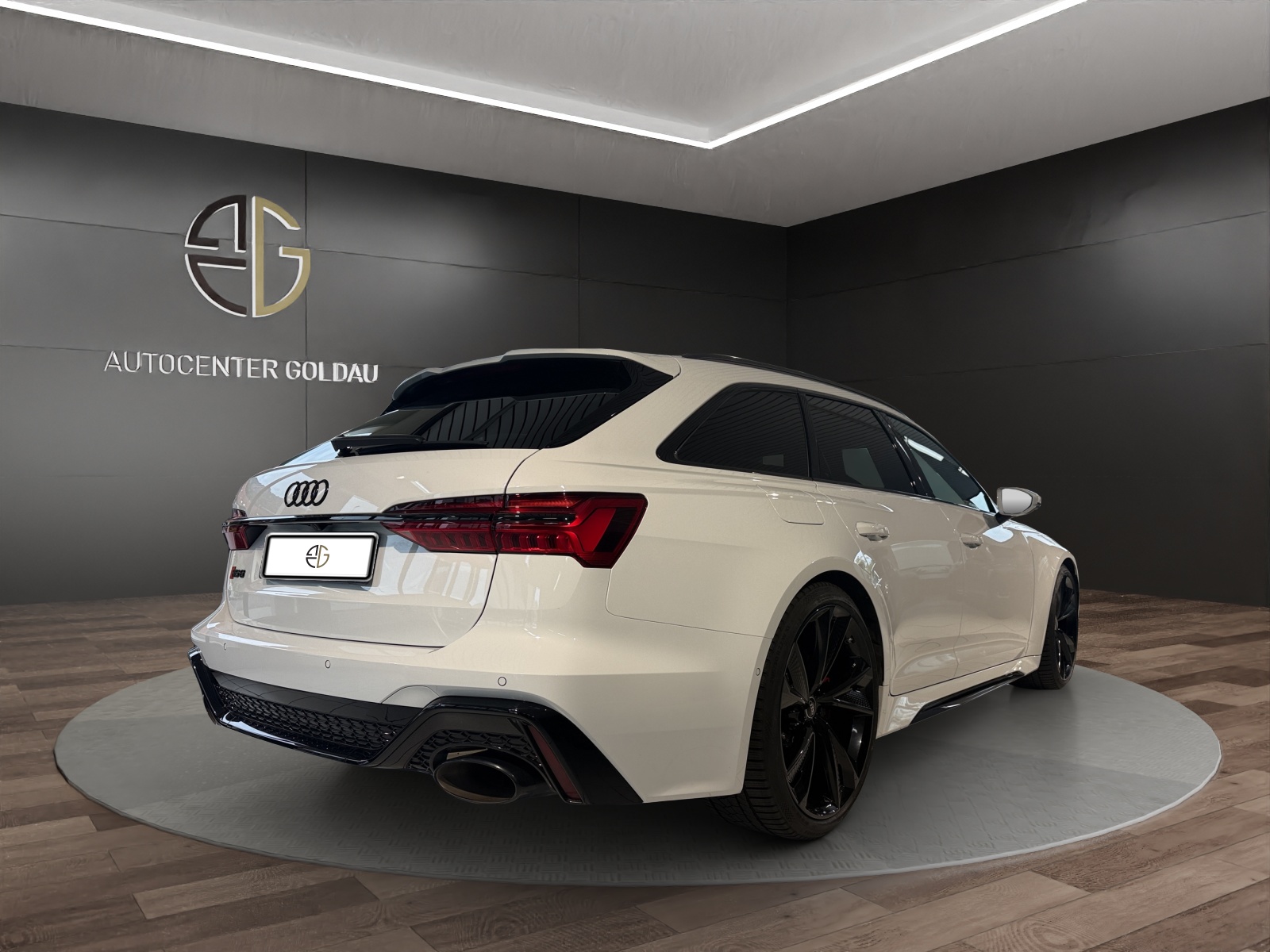 AUDI RS6 Avant 4.0 TFSI V8 sport quattro-image-3