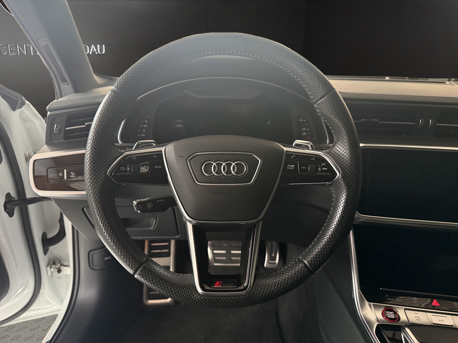 AUDI RS6 Avant 4.0 TFSI V8 sport quattro-image-8