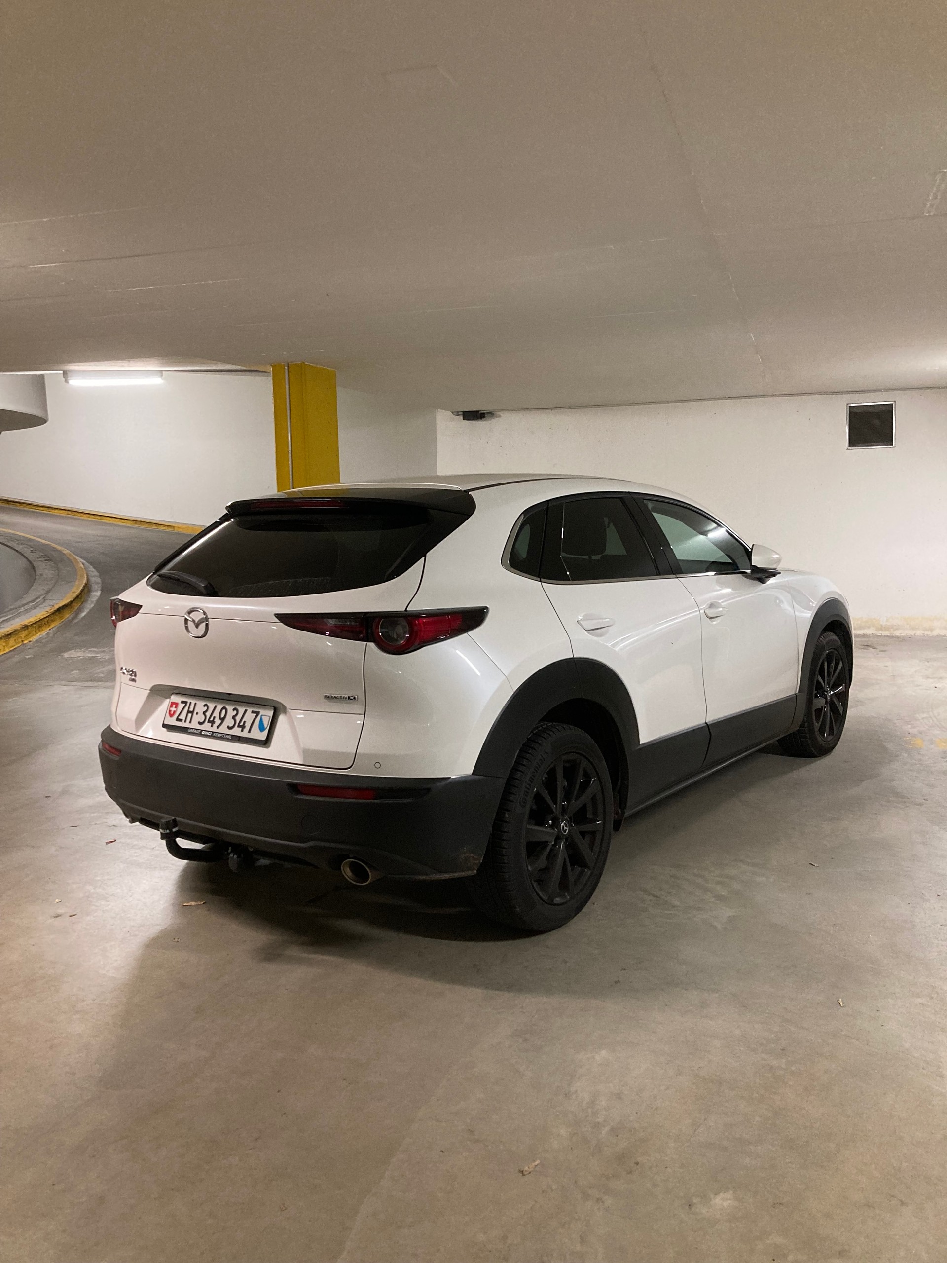 MAZDA 2.0 180 Revolution AWD mit AHK abnehmbar-image-1