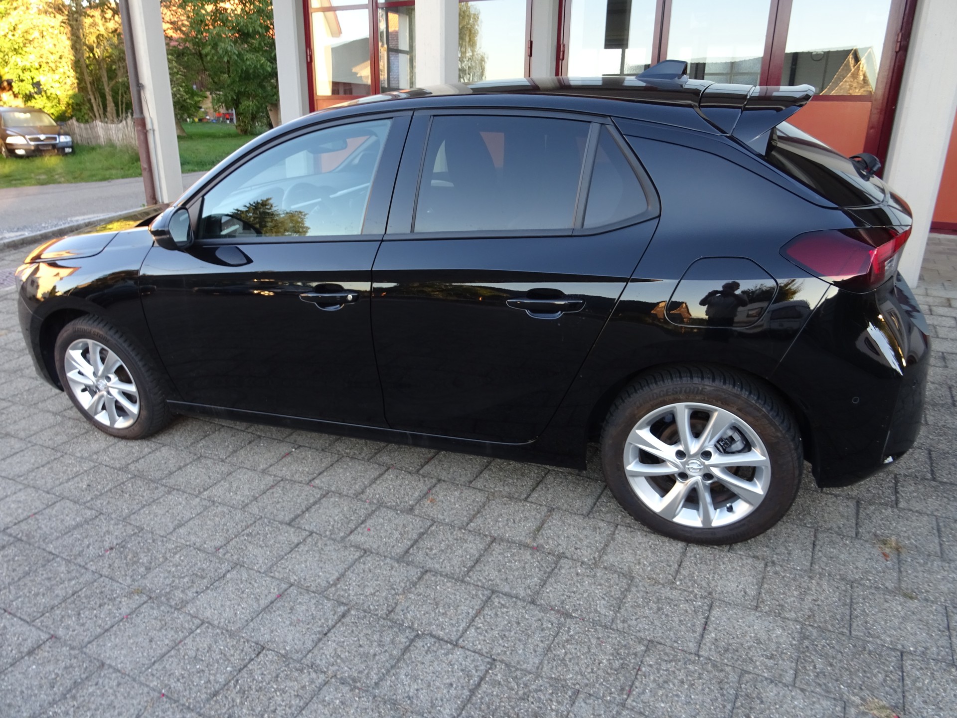 OPEL Corsa 1.2 MHEV GS 110PS-image-2