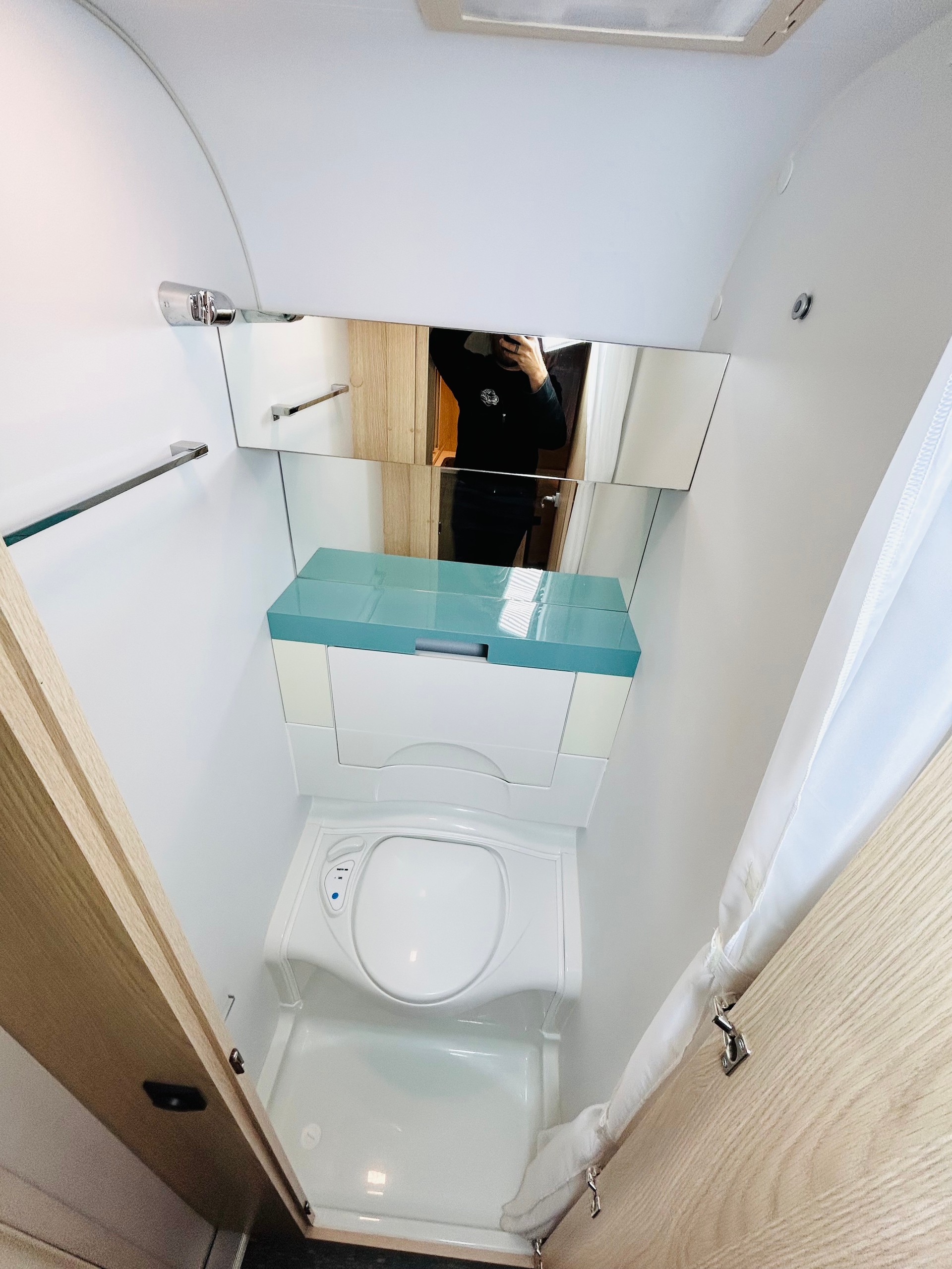 ADRIA Aviva 400 PS-image-13