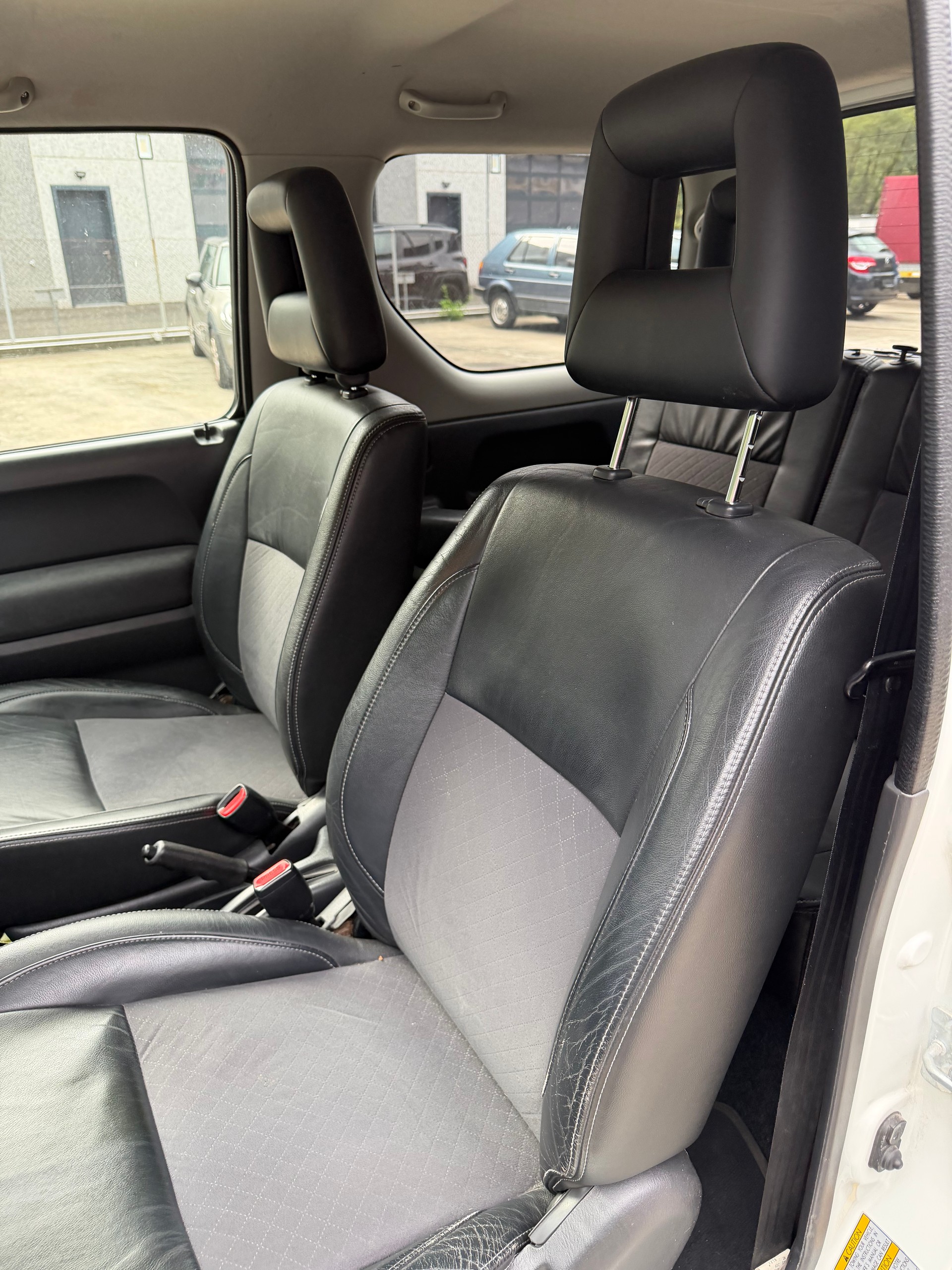 SUZUKI Jimny 1.3 16V GL Top-image-10