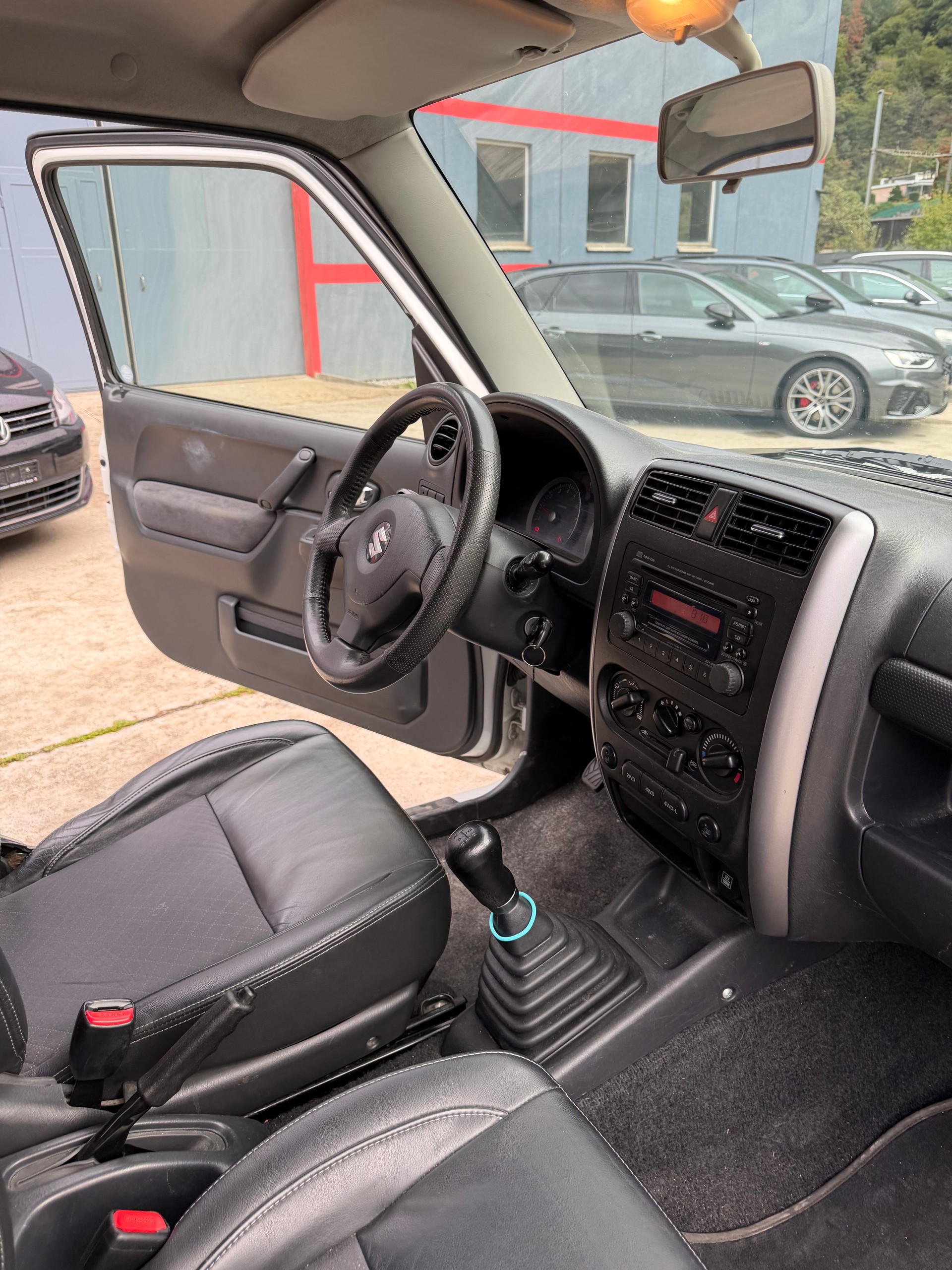 SUZUKI Jimny 1.3 16V GL Top-image-8