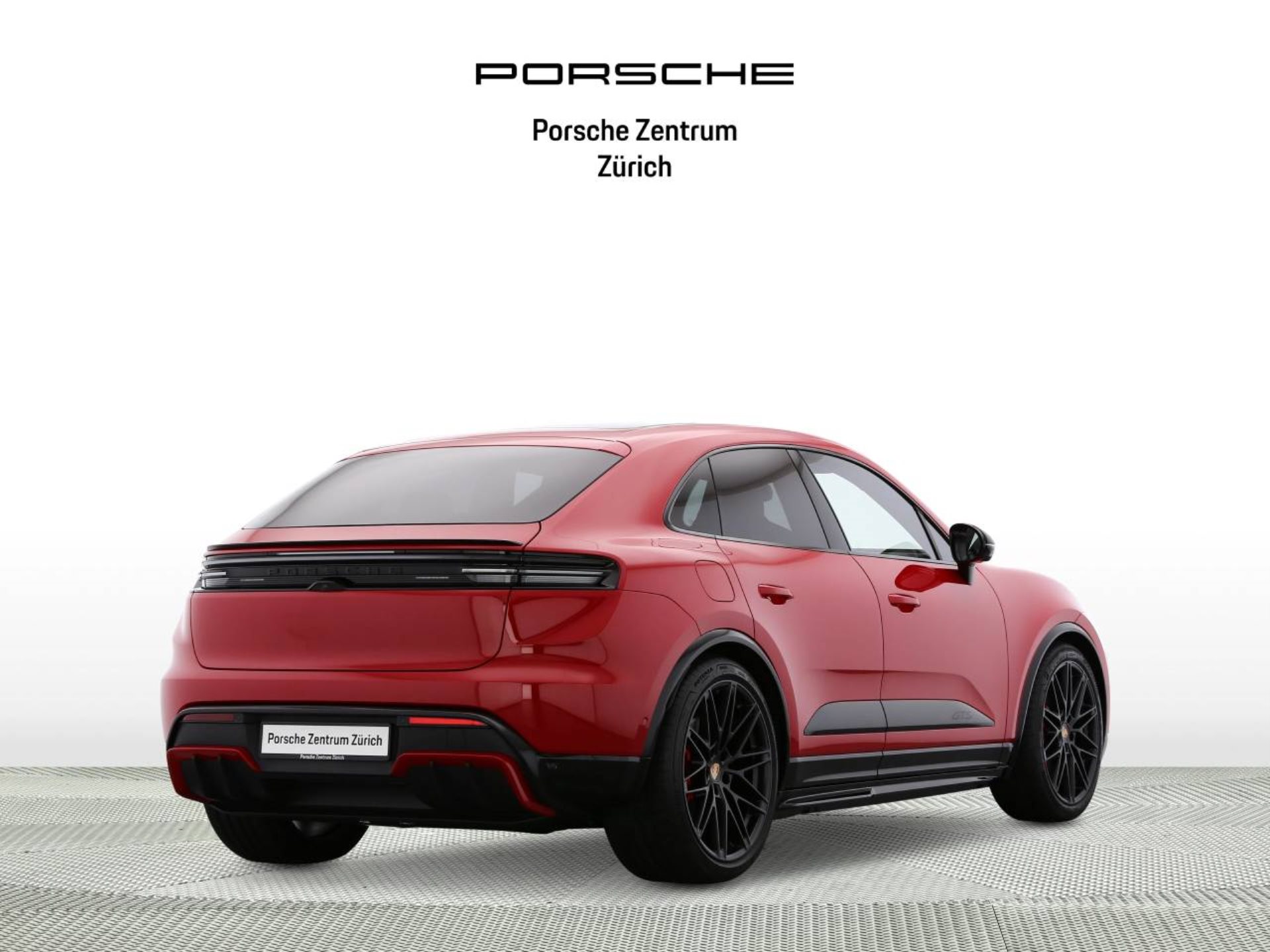 PORSCHE Macan GTS-showroom-element-1