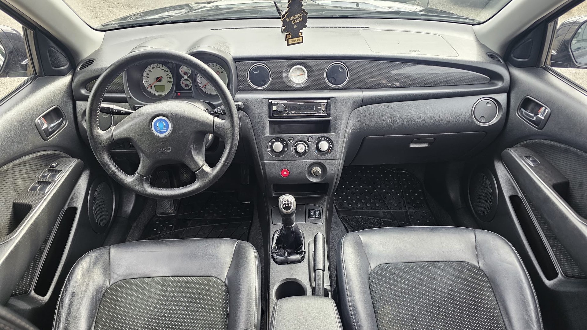 MITSUBISHI Outlander 2.0 16V Turbo-image-11