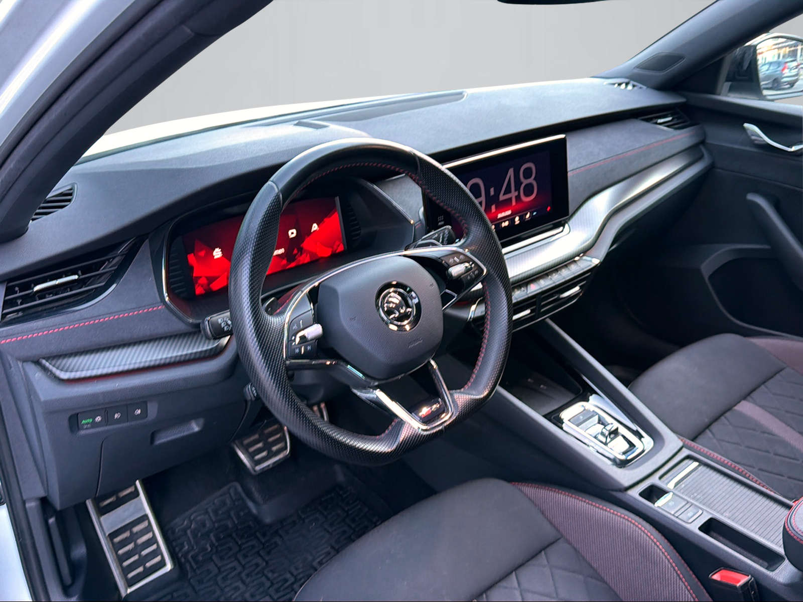 SKODA Octavia Combi 2.0 TSI DSG RS-image-7