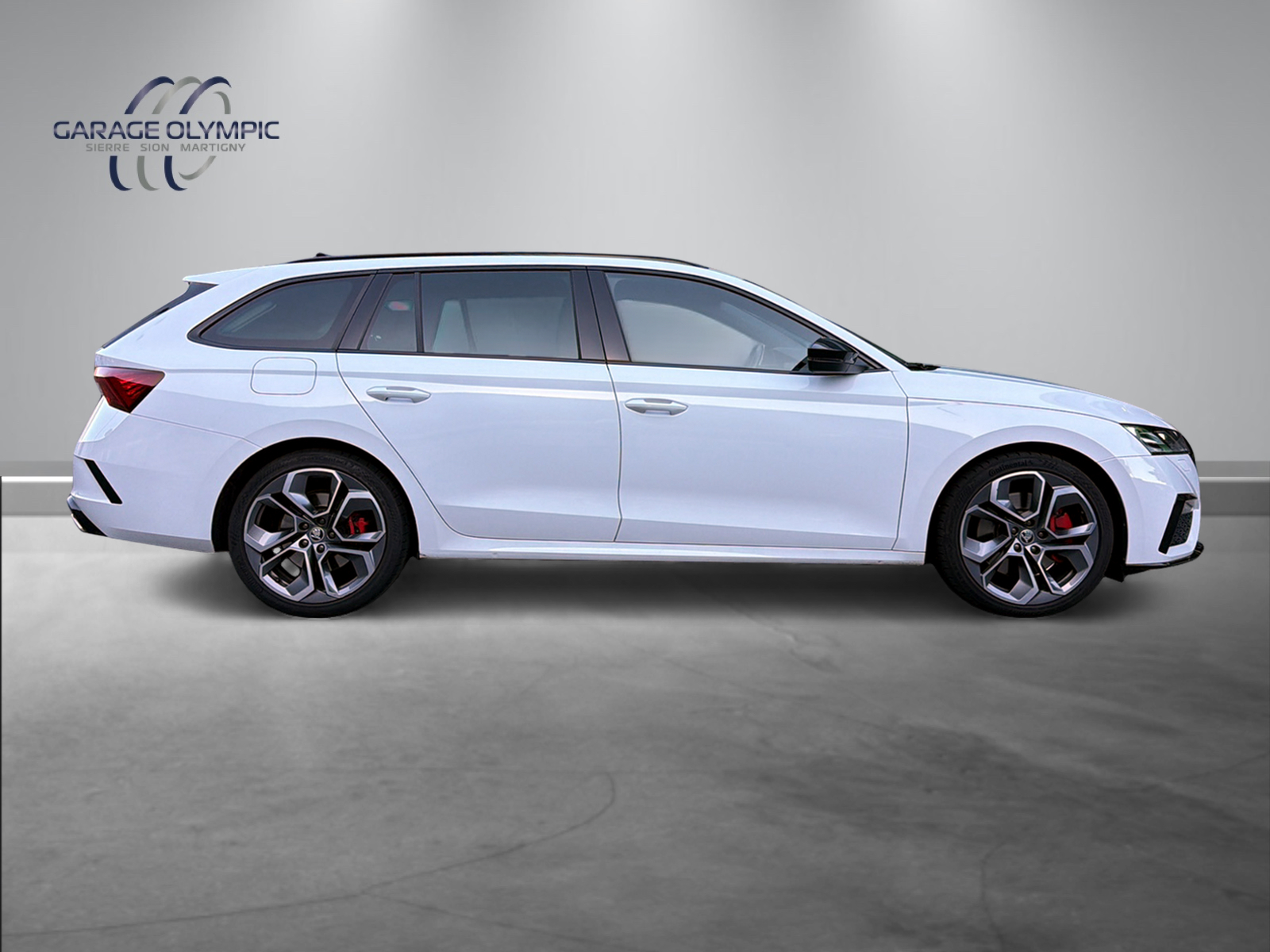 SKODA Octavia Combi 2.0 TSI DSG RS-image-12