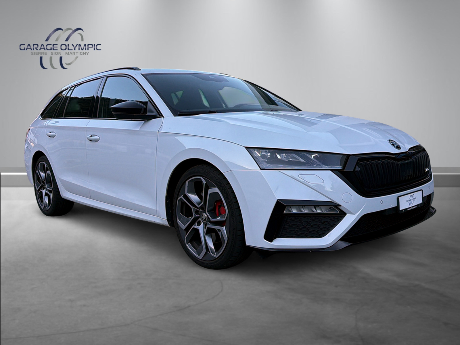 SKODA Octavia Combi 2.0 TSI DSG RS-image-14