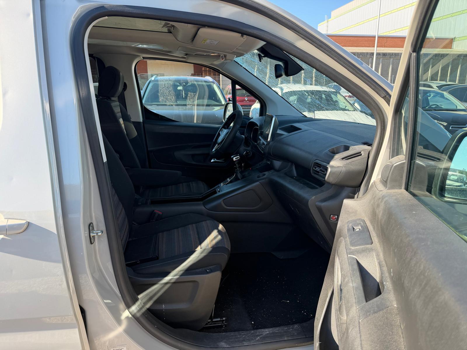 OPEL Combo Life 1.5 D Innovation S/S-image-10