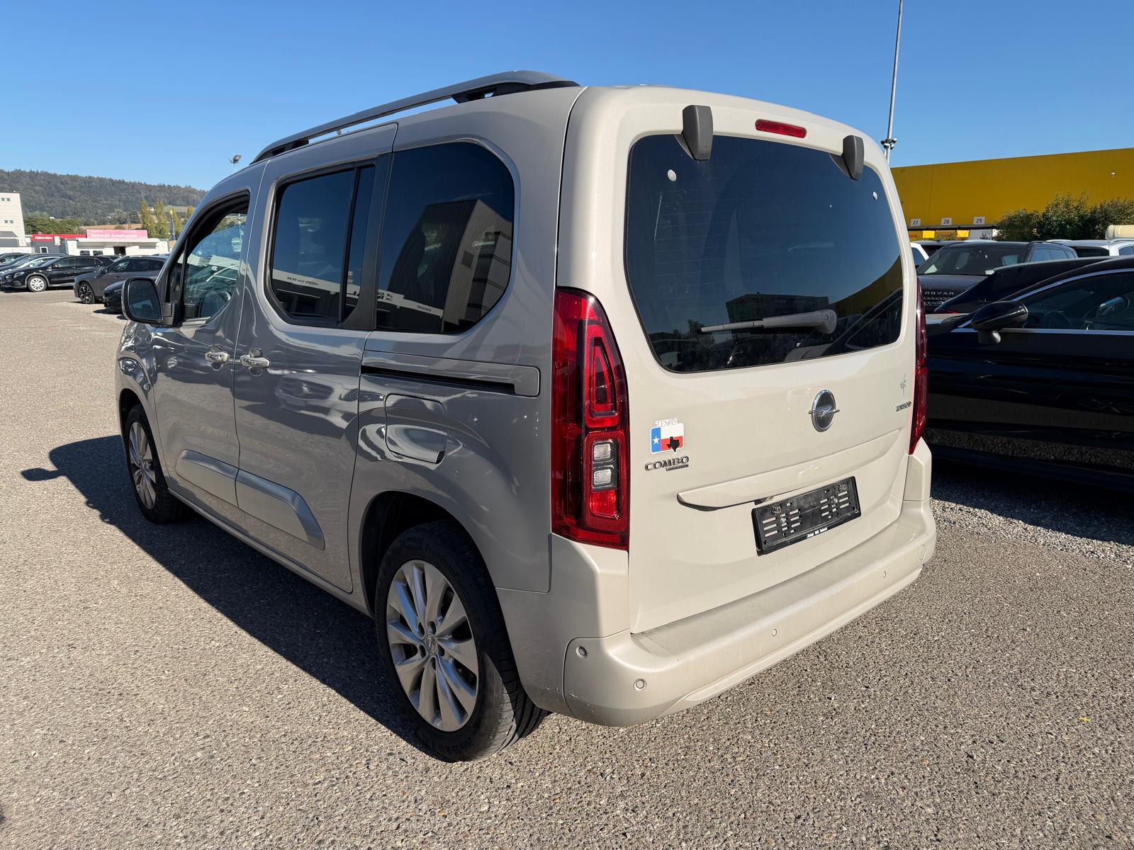OPEL Combo Life 1.5 D Innovation S/S-image-6