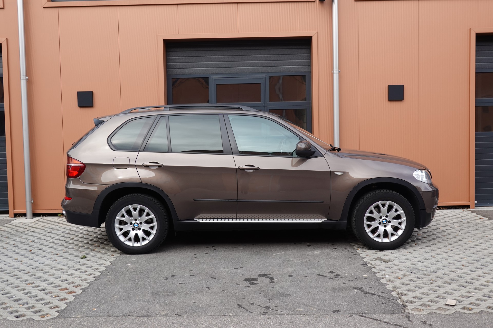BMW X5 xDrive 30d "* CH Auto * 7 Places * Tempomat * Camera recul * sièges chauffants/électriques * Hayon Electrique *"-showroom-element-3