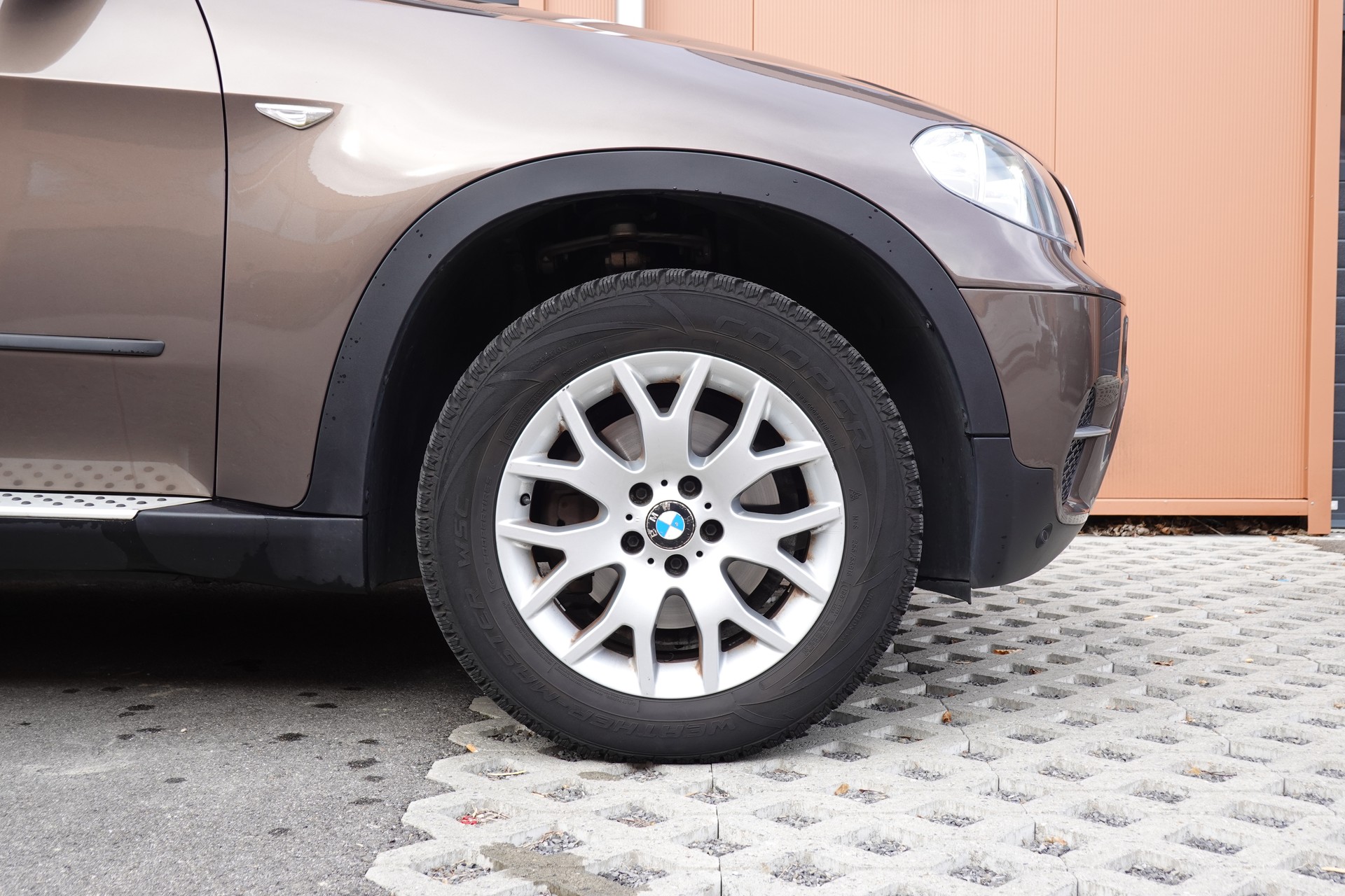BMW X5 xDrive 30d "* CH Auto * 7 Places * Tempomat * Camera recul * sièges chauffants/électriques * Hayon Electrique *"-image-4
