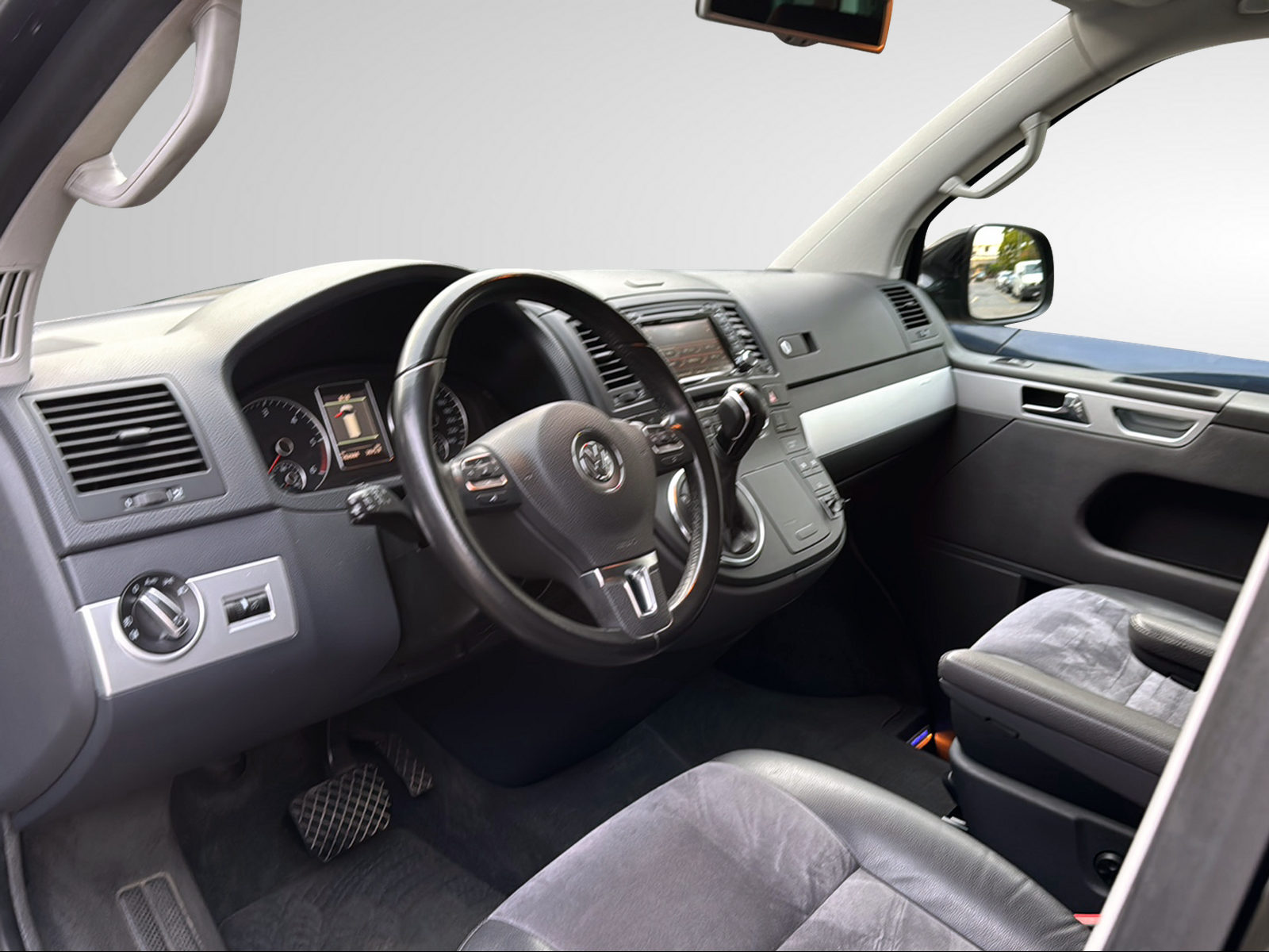 VW T5 Multivan 2.0 Bi-TDI CR Highline 4Motion-image-15