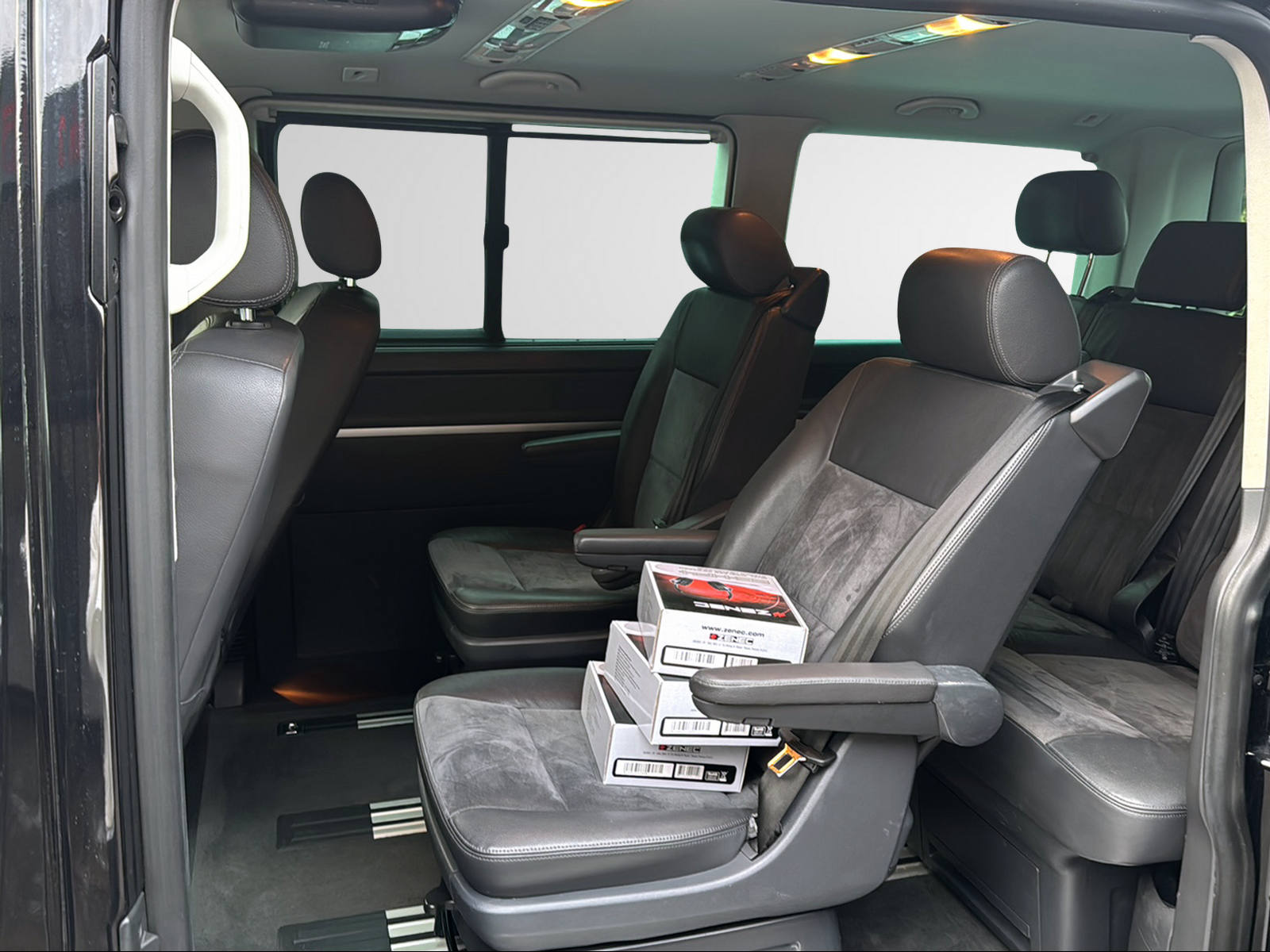 VW T5 Multivan 2.0 Bi-TDI CR Highline 4Motion-image-21