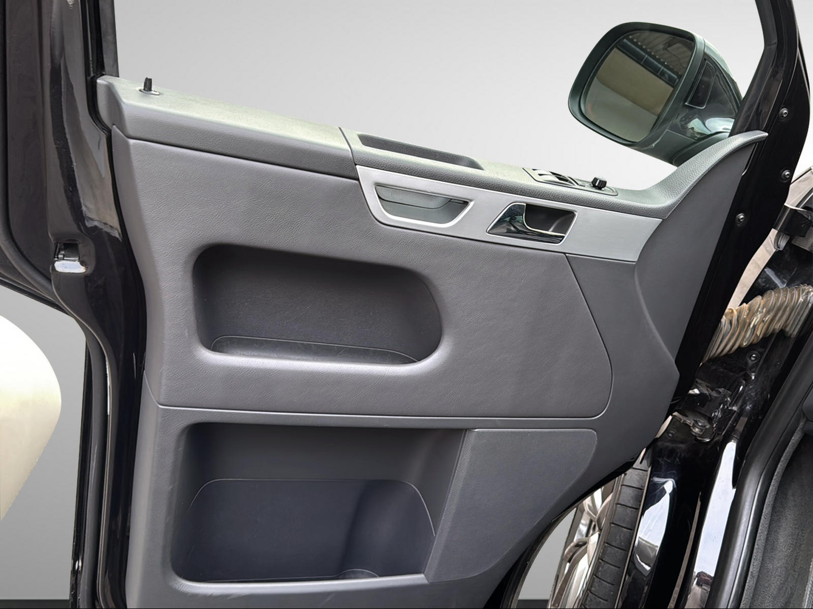 VW T5 Multivan 2.0 Bi-TDI CR Highline 4Motion-image-12