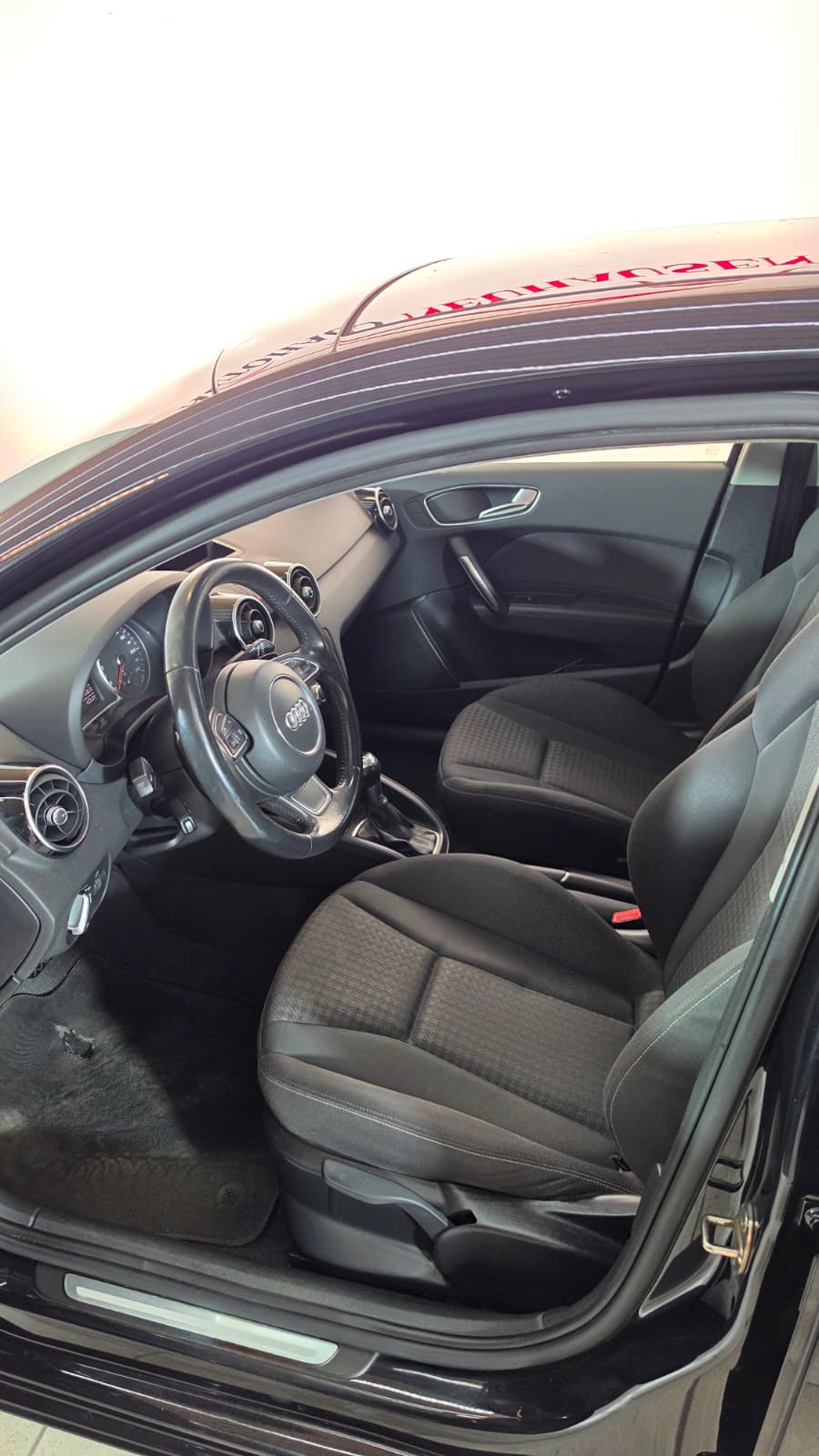 AUDI A1 Sportback 1.4 TFSI Ambition S-tronic, SCHWEIZER FAHRZEUG, GUT ERHALTEN, FRISCH AB MFK UND FRISCH AB SERVICE-image-9