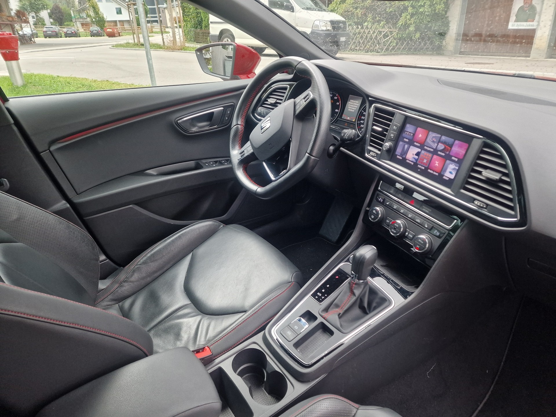 SEAT 1.5 TGI Swiss FR DSG-image-4