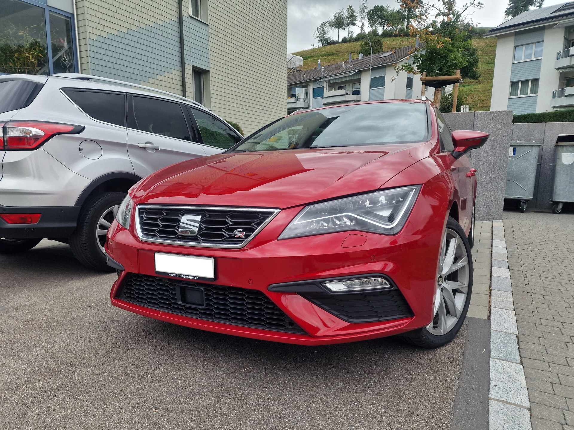 SEAT 1.5 TGI Swiss FR DSG-image-1