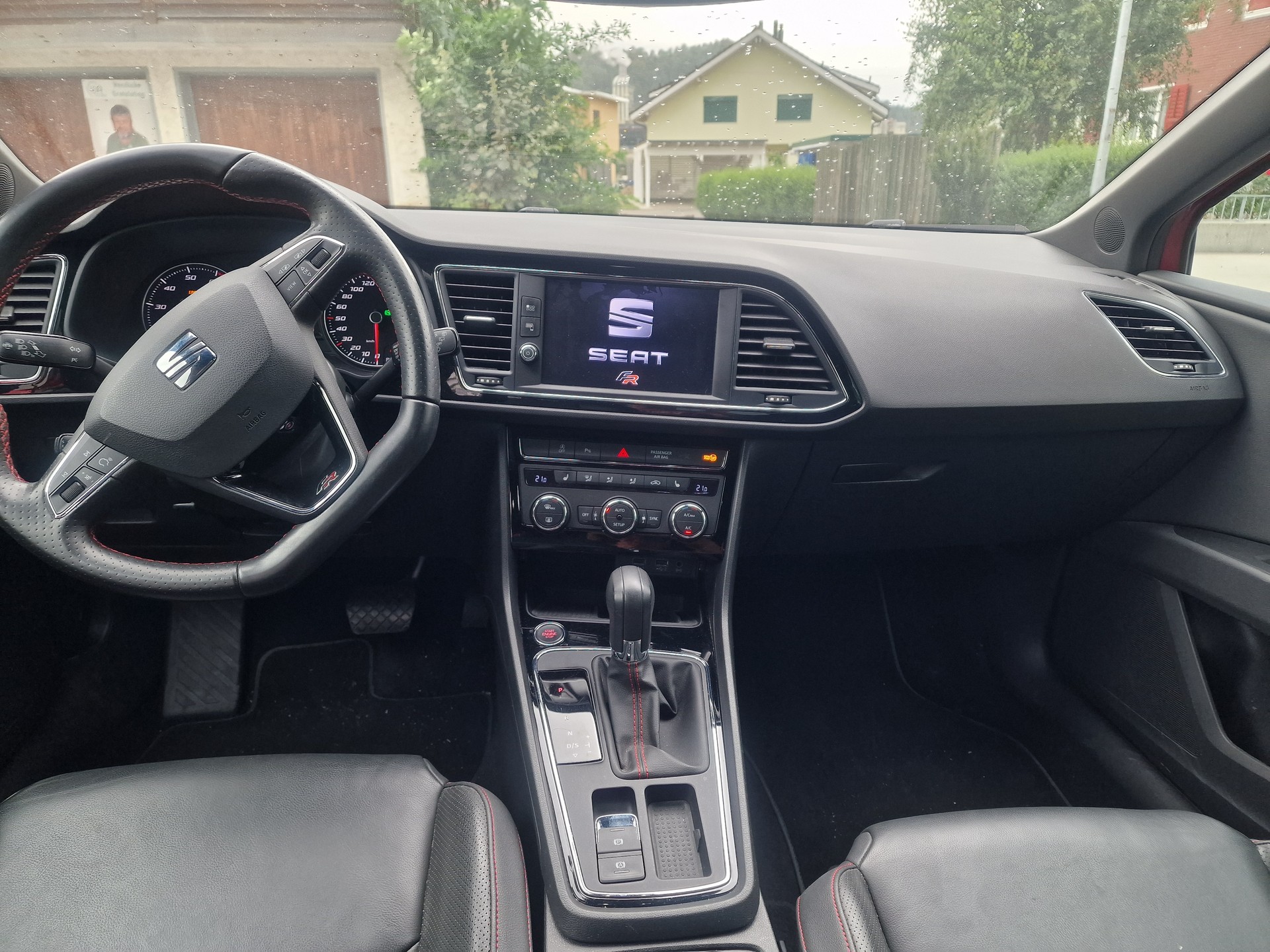 SEAT 1.5 TGI Swiss FR DSG-image-3