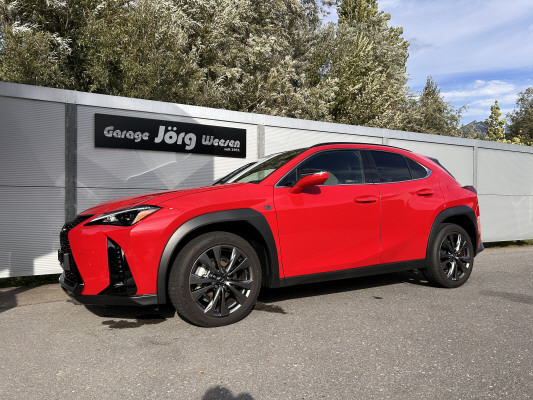 LEXUS UX 300h E-Four F Line-image-0